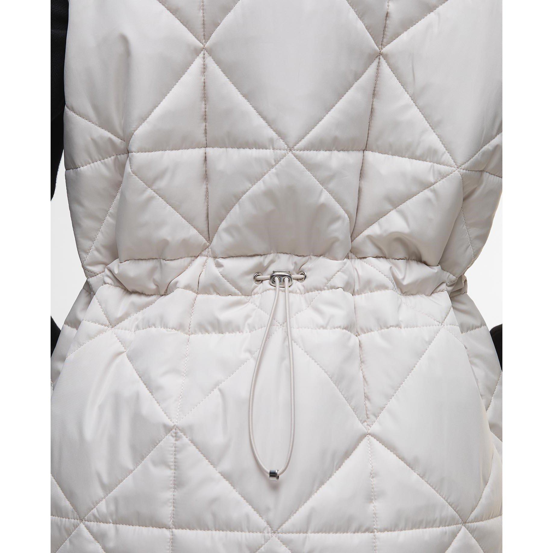 Jasmine - Barbour International - Women's Reno Quilted Faux-Velvet Collar Gilet - 6