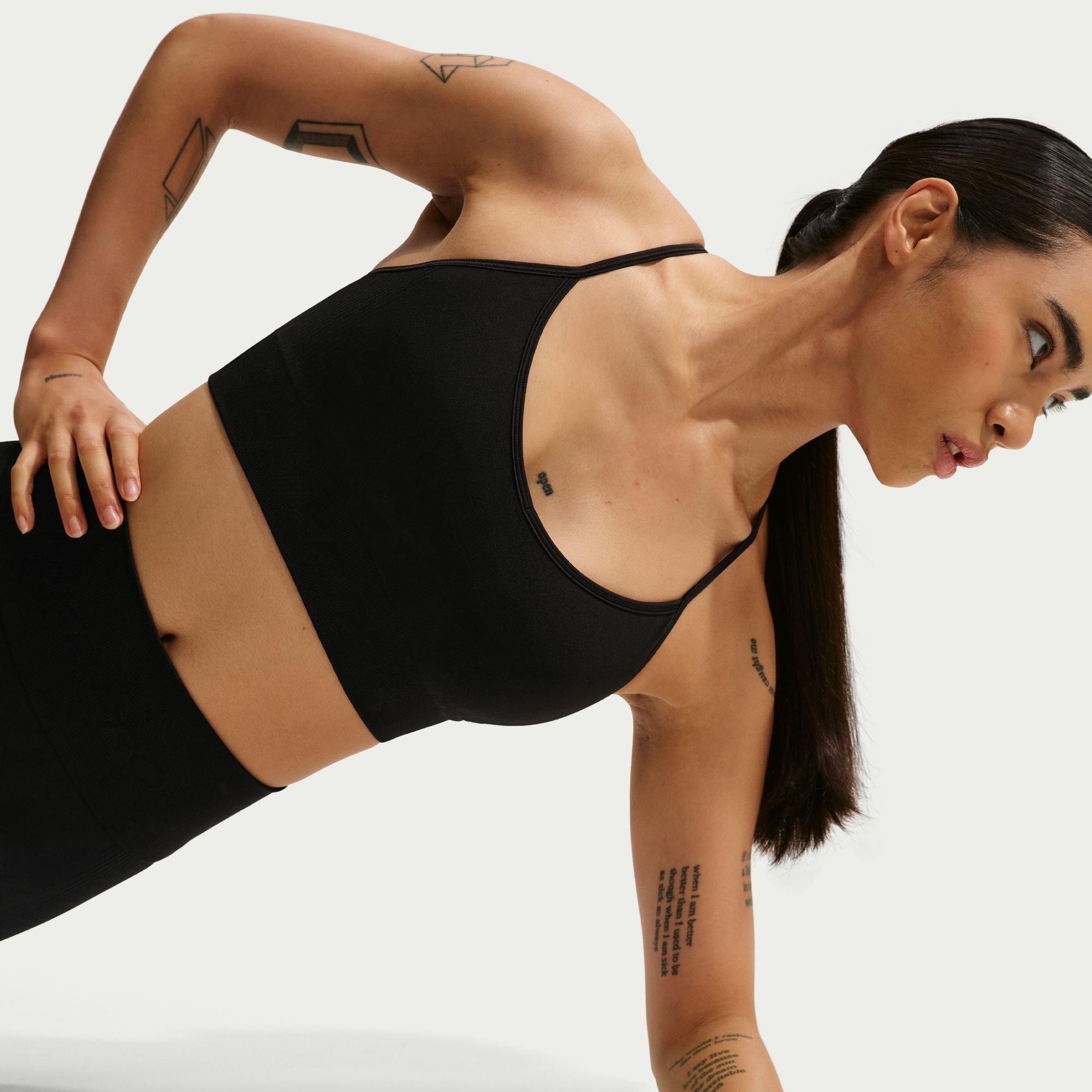 Schwarz - Nike - Women's Medium Impact Non Wired Sports Bra - 3