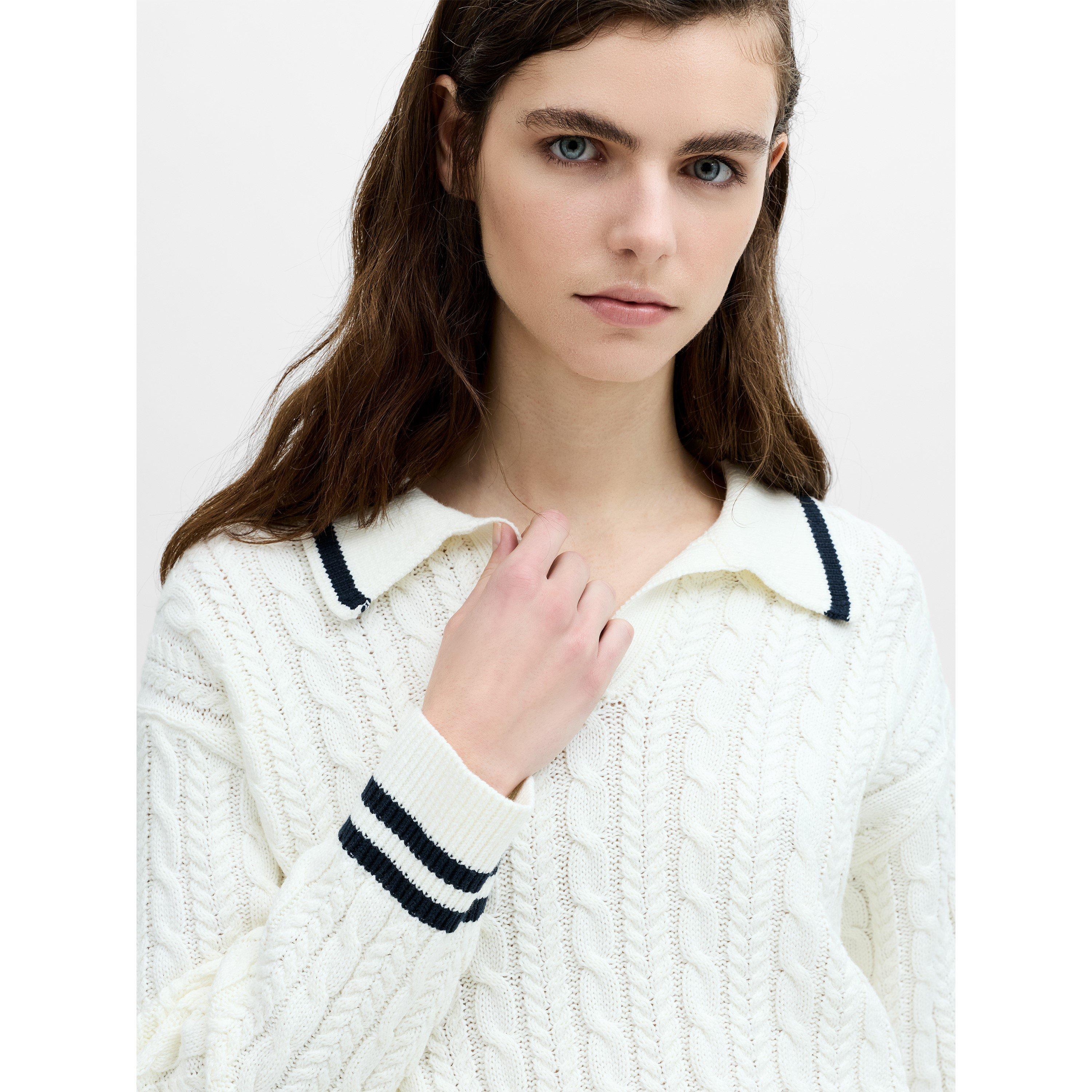 115-WNT WHT/NVY - French Connection - Women's Klara Cable Knit V-Neck Long-Sleeve Jumper - 6