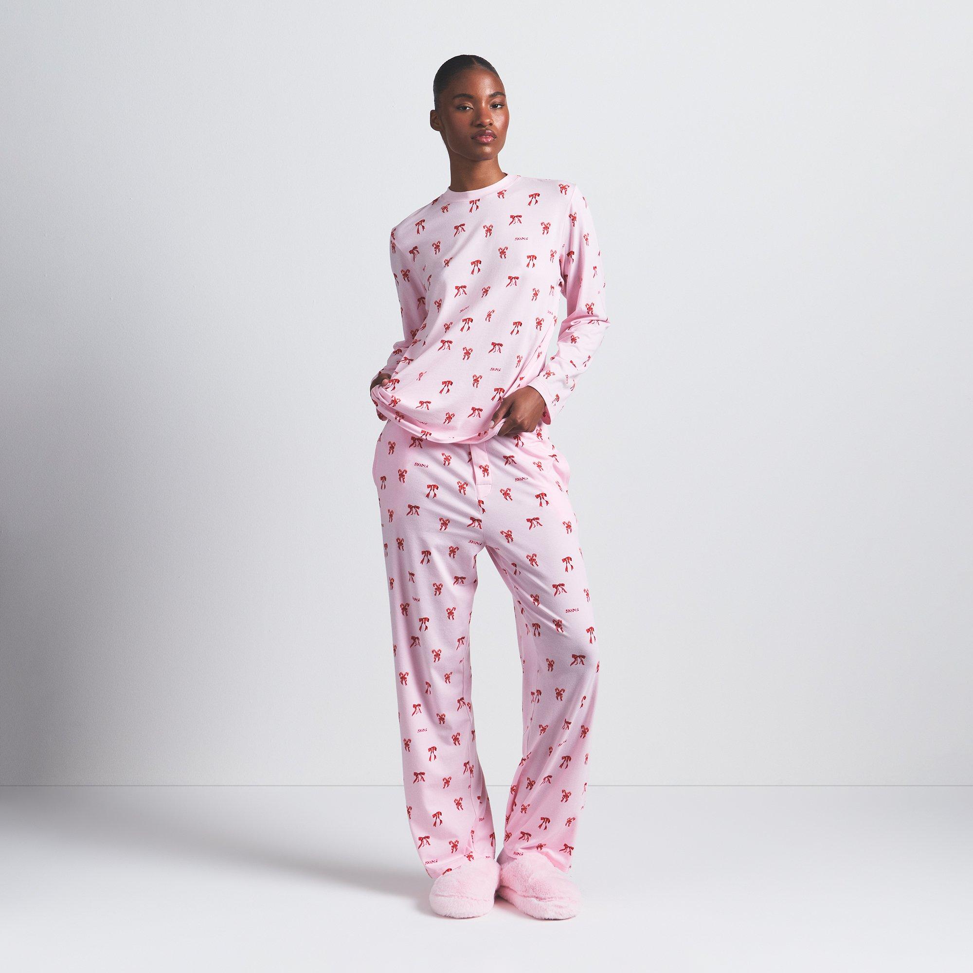 Candy Bow Print - SKIMS - Womens Boyfriend Long Sleeve and Pant Set - 2