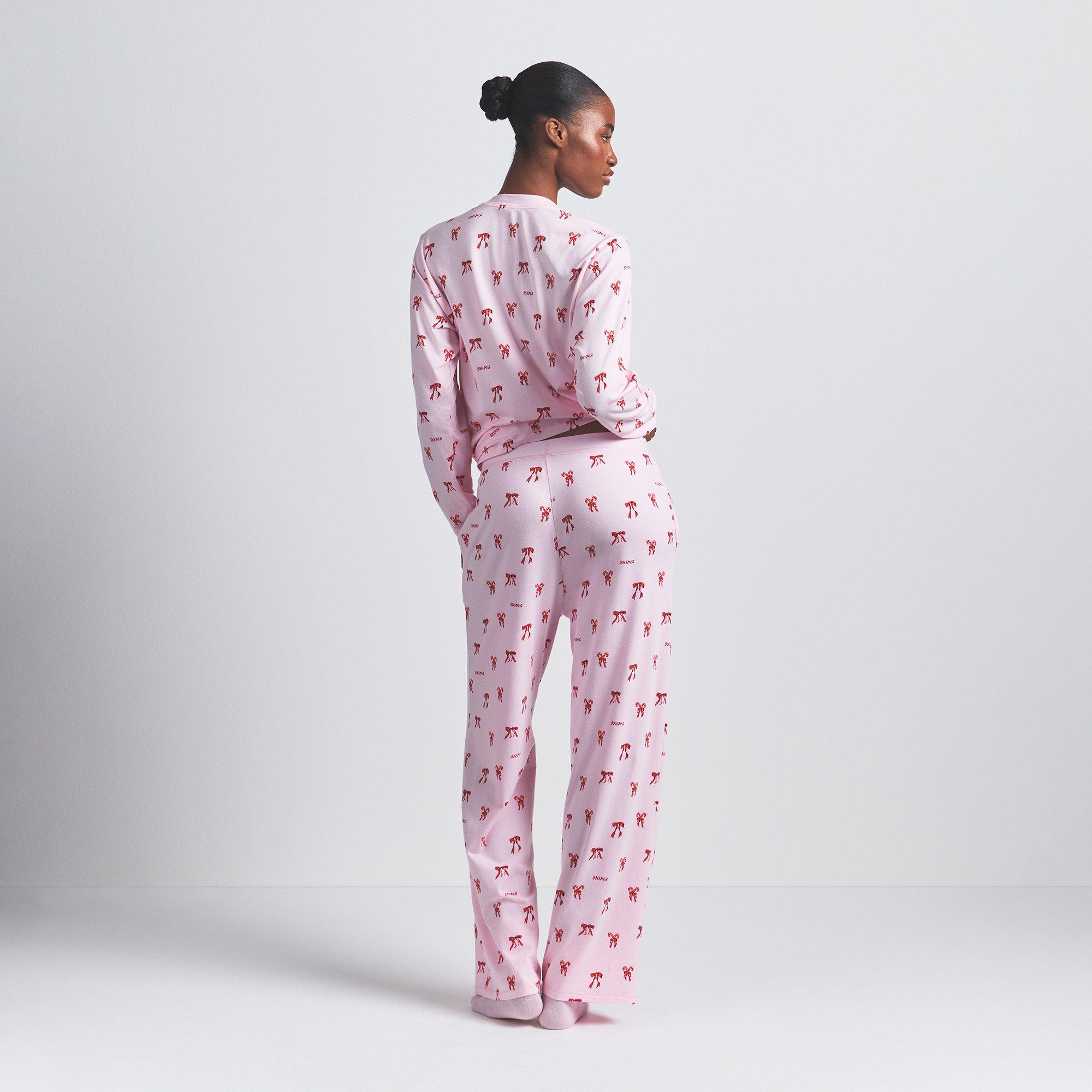 Candy Bow Print - SKIMS - Womens Boyfriend Long Sleeve and Pant Set - 3