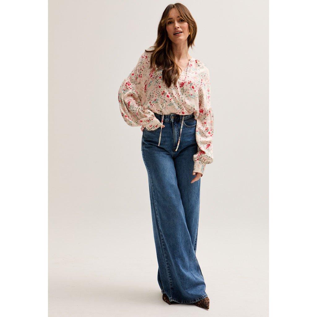 Cream Multi - Lily and Lionel - Rosetti Billowy Sleeves Wishing Well Print Blouse In Multi - 2