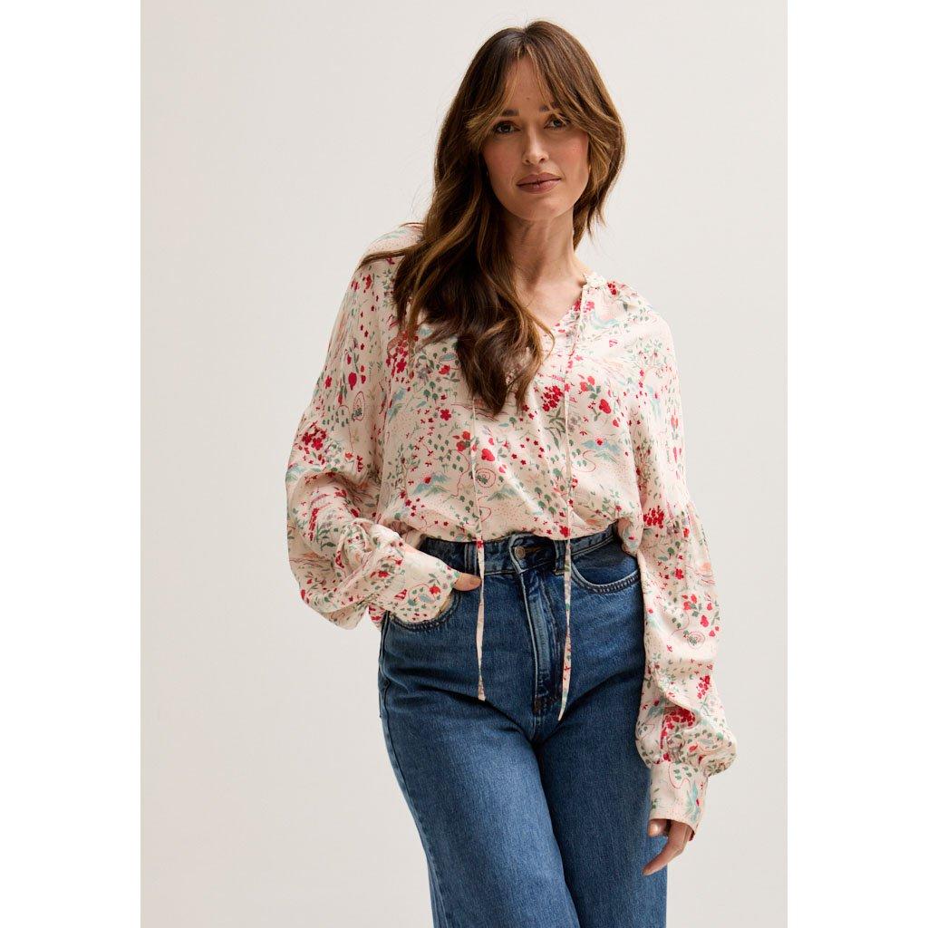Cream Multi - Lily and Lionel - Rosetti Billowy Sleeves Wishing Well Print Blouse In Multi - 3
