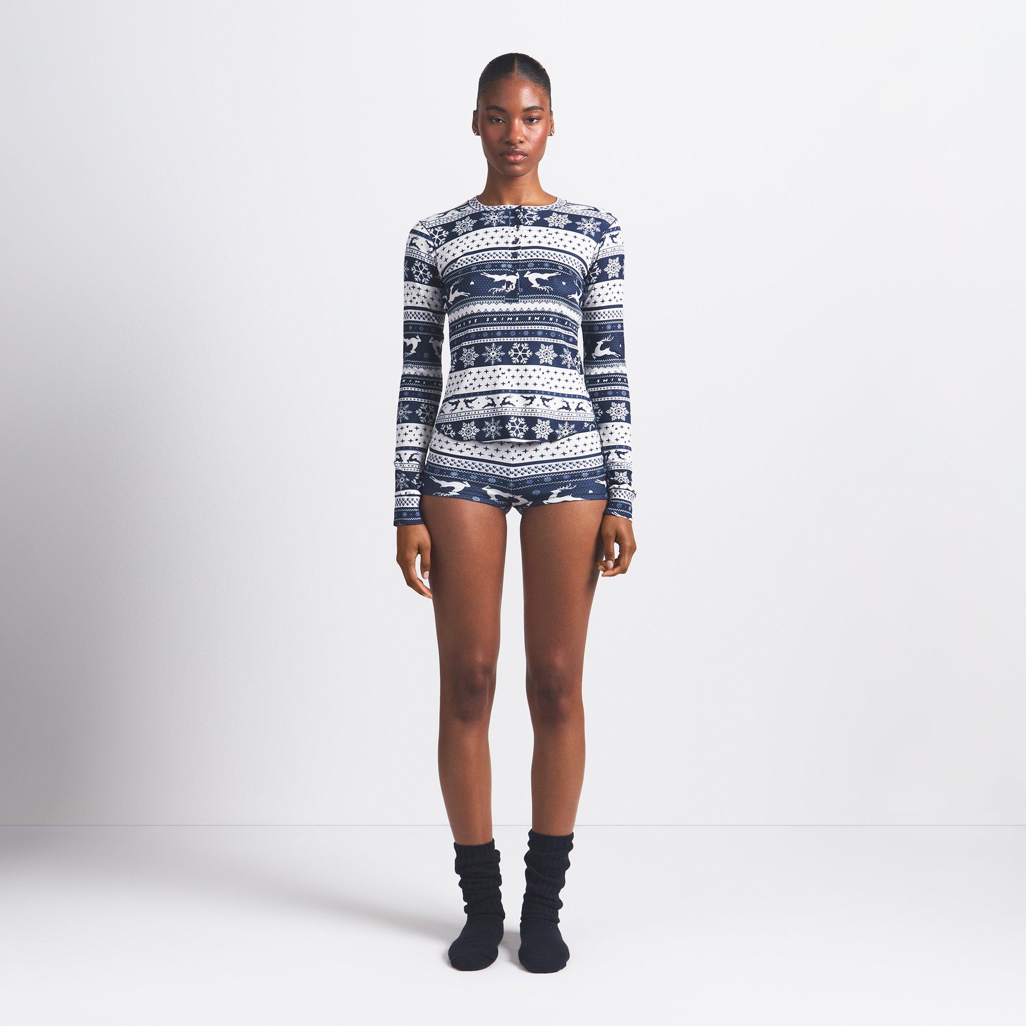 Navy Deer Print - SKIMS - Womens Logo Plush Pointelle Short Set with Henley - 2