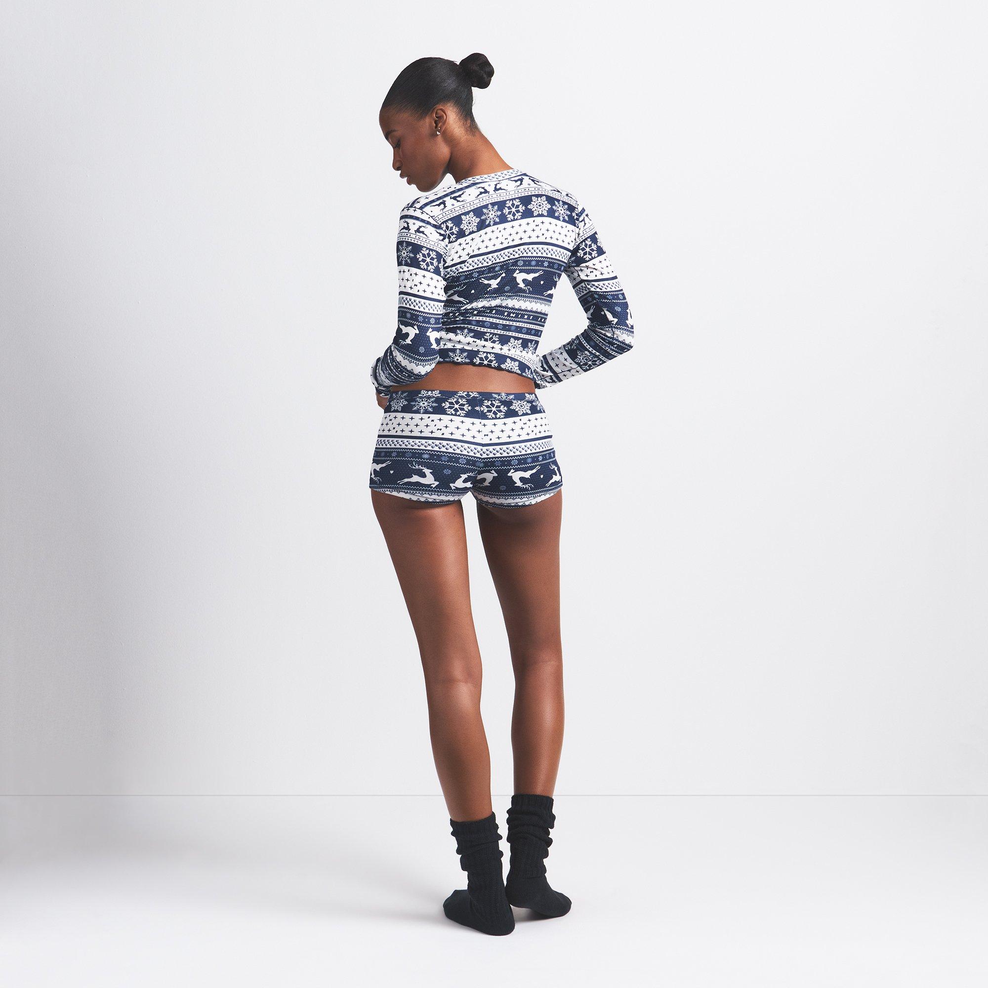 Navy Deer Print - SKIMS - Womens Logo Plush Pointelle Short Set with Henley - 3