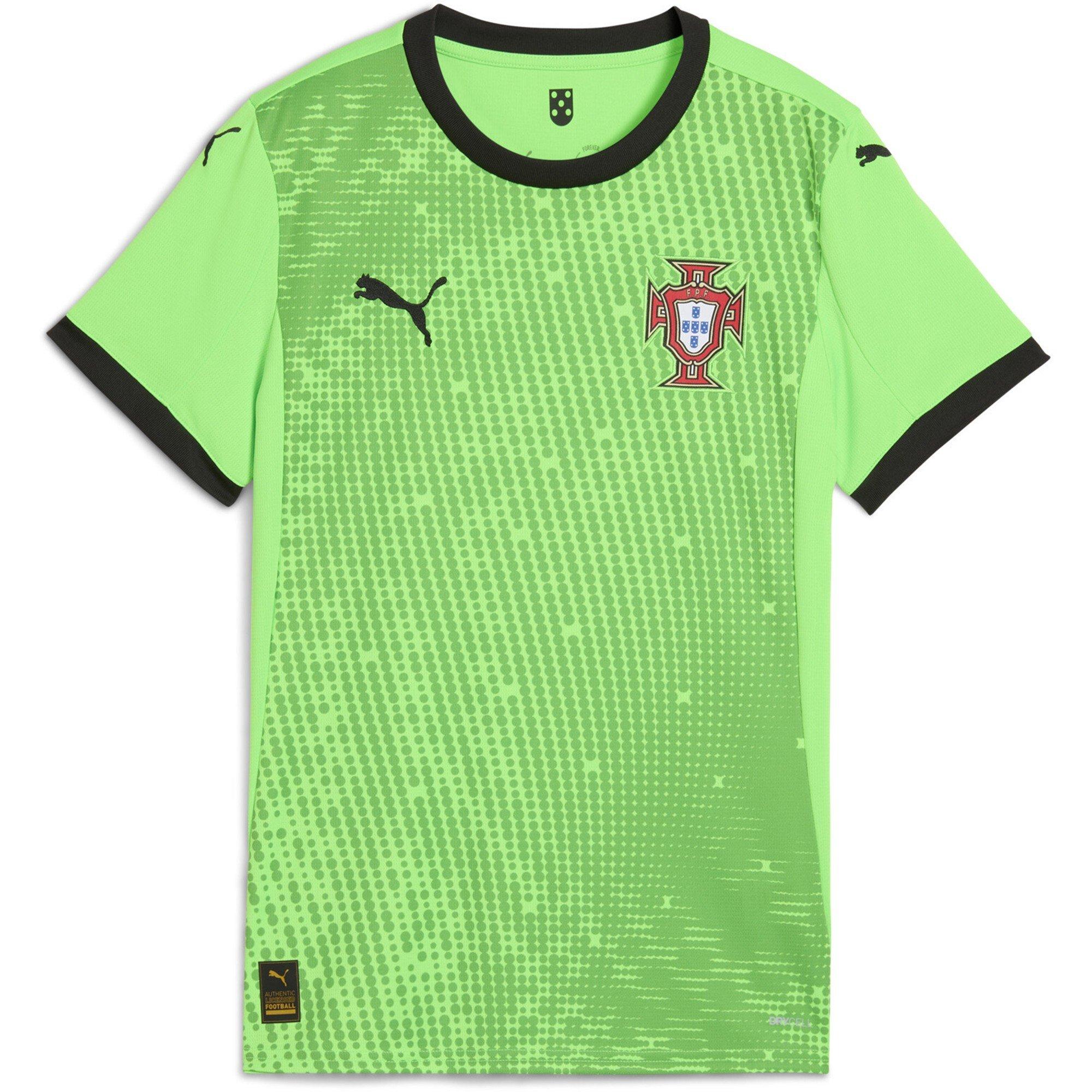 Fluro Green - Puma - PUMA Portugal Home Goalkepper Kit 2024 2025 - 1