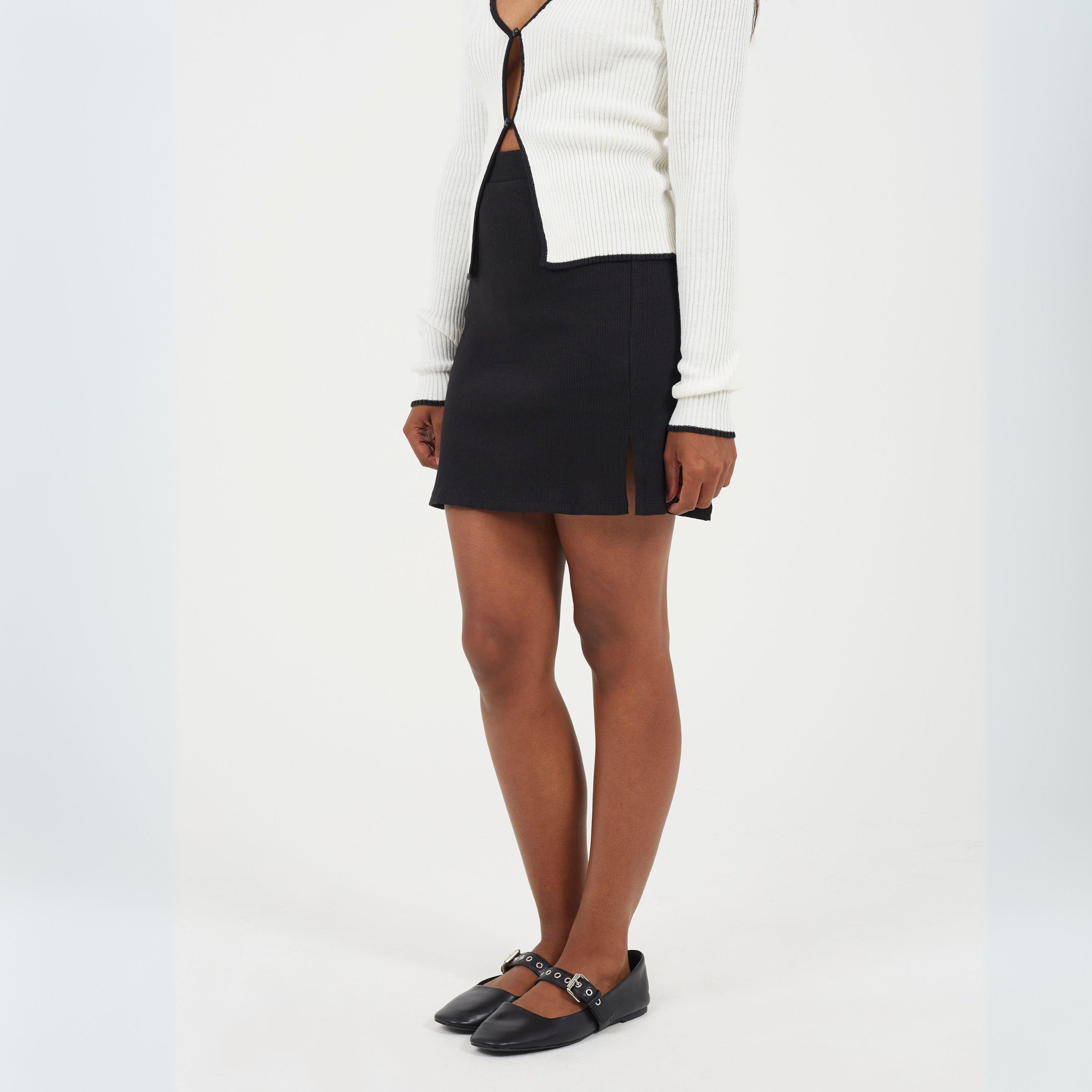 Brave Soul Women's Mini Skirt With Split Hem Detail - Black - 10 (S)