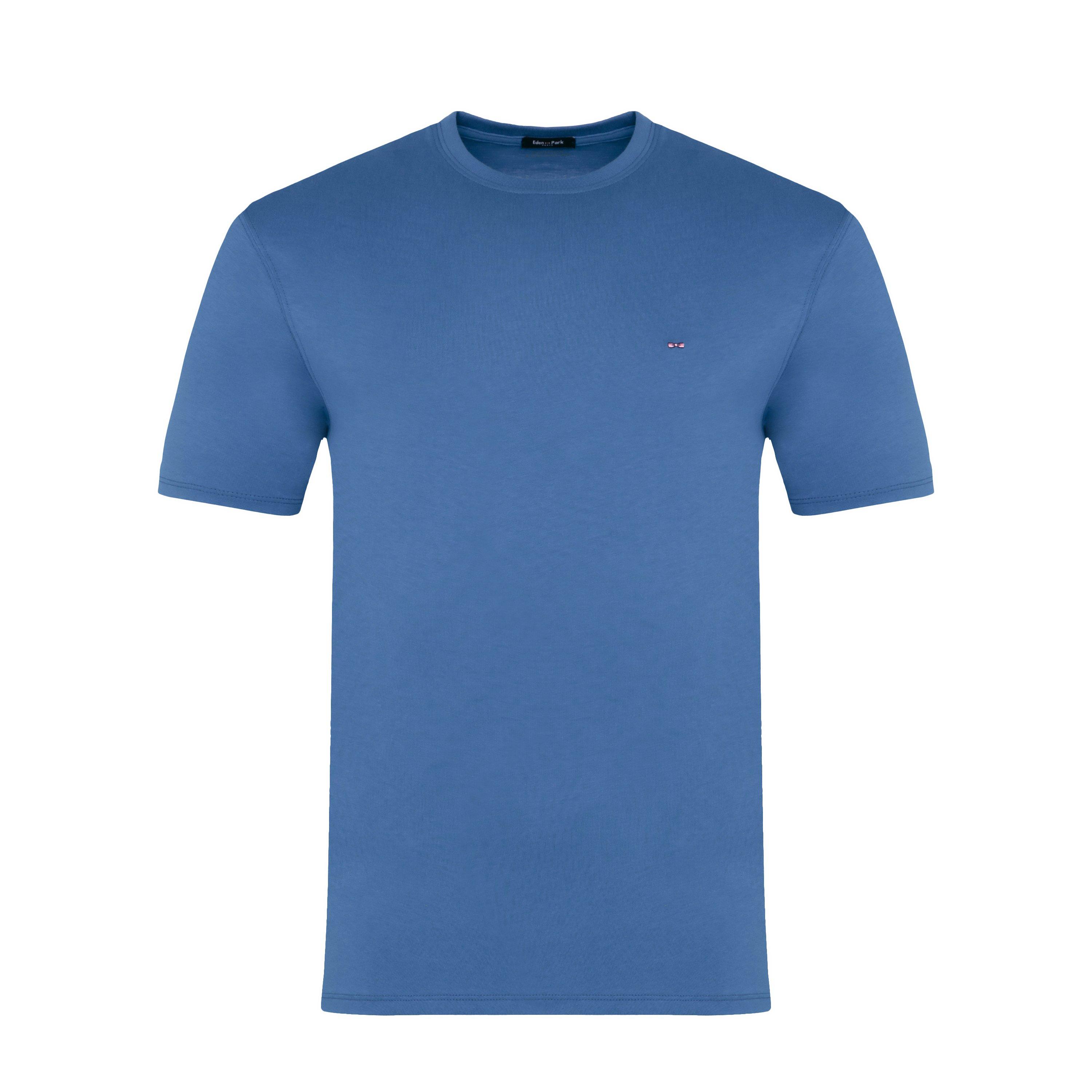 Pink short-sleeved T-shirt