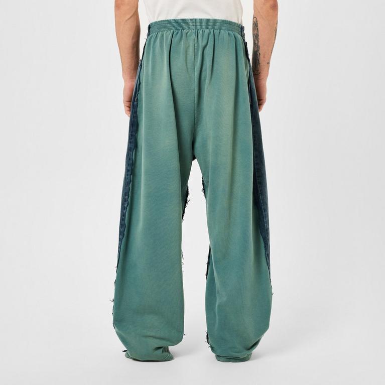 Balenciaga | Hybrid Baggy Pants | Wide Jeans | Cruise Fashion Balenciaga | Hybrid Baggy Pants | Wide Jeans | Cruise Fashion