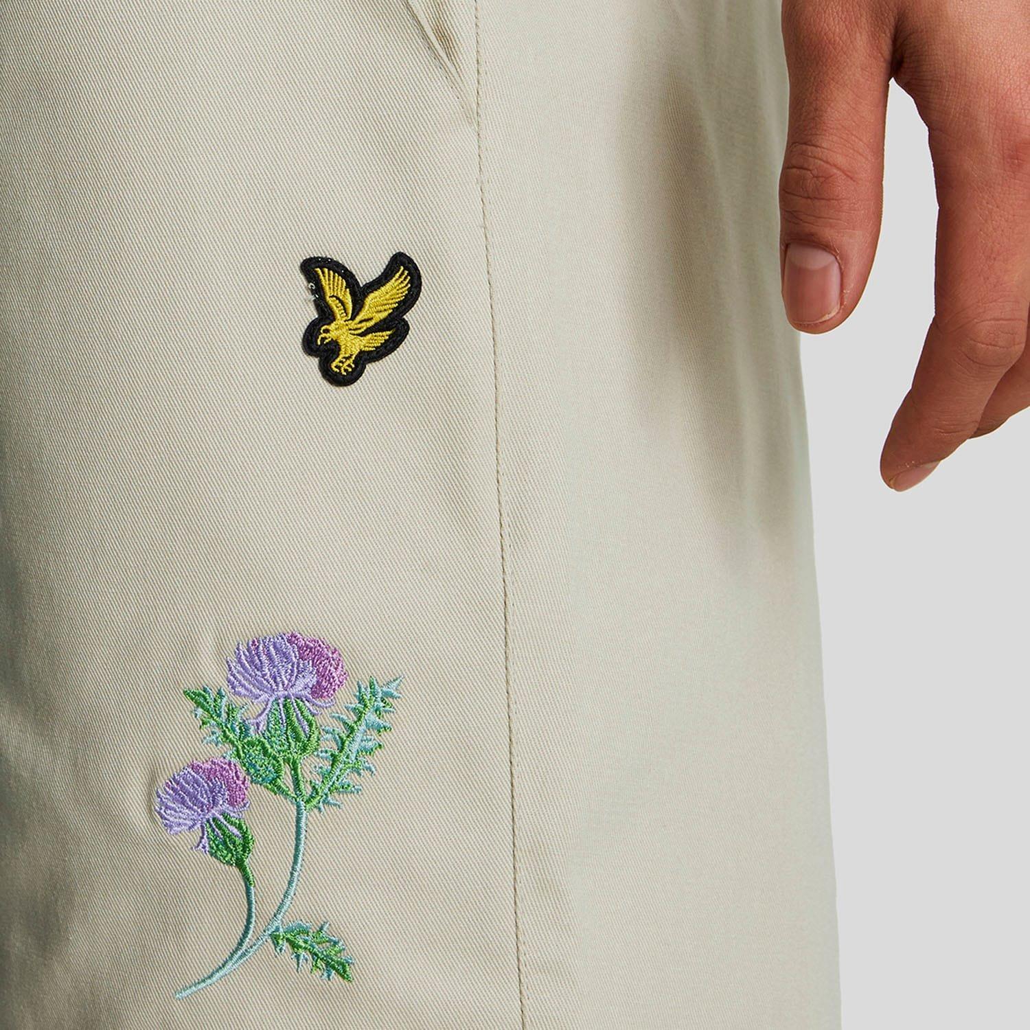 Cream - Lyle and Scott - Thistle Club Embroidered Shorts - 4