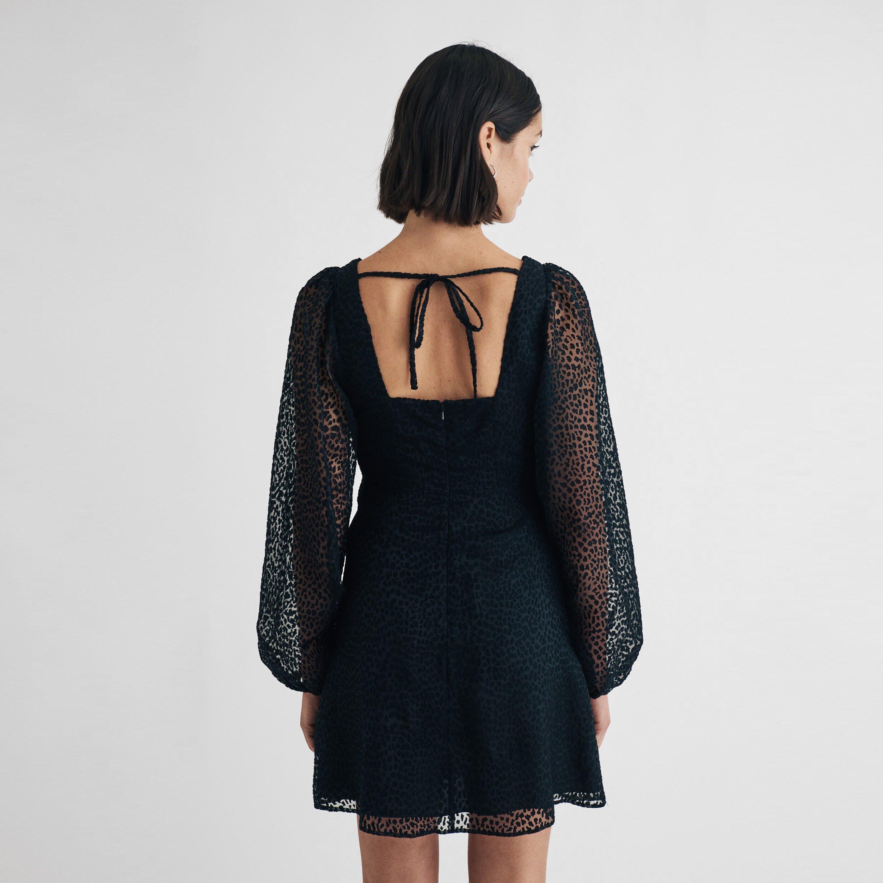 Black - Nobodys Child - Zendaya dRESS - 2