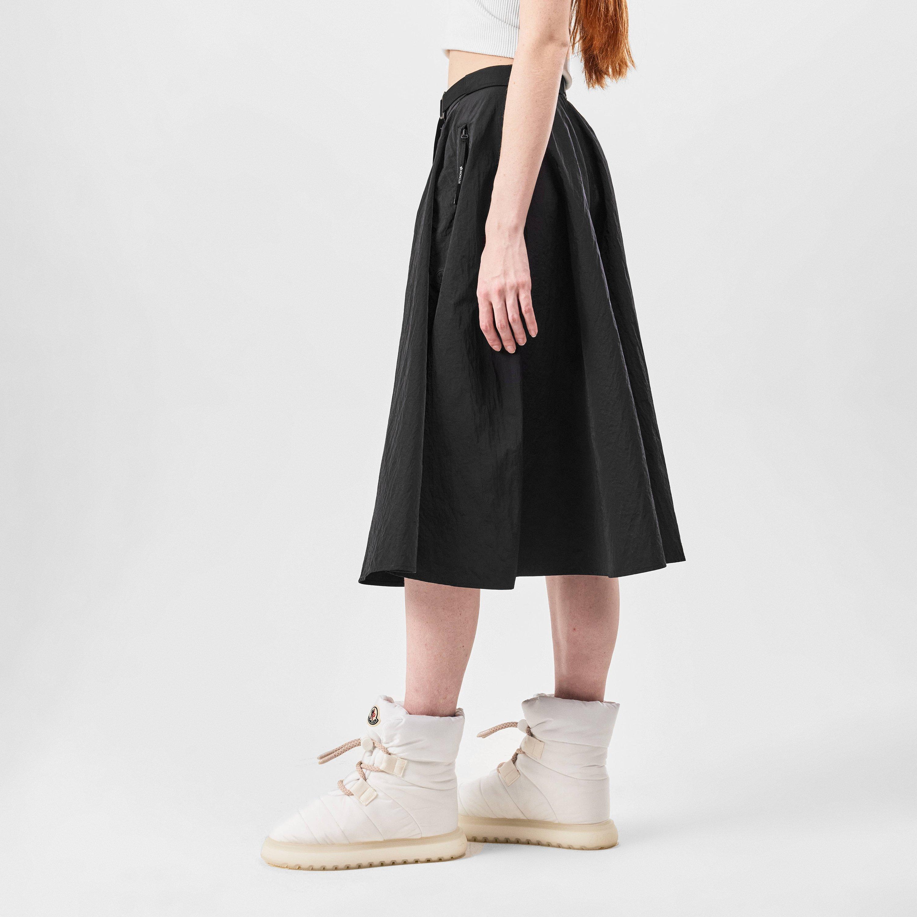 Black 999 - Moncler - Belted Skater Skirt - 2