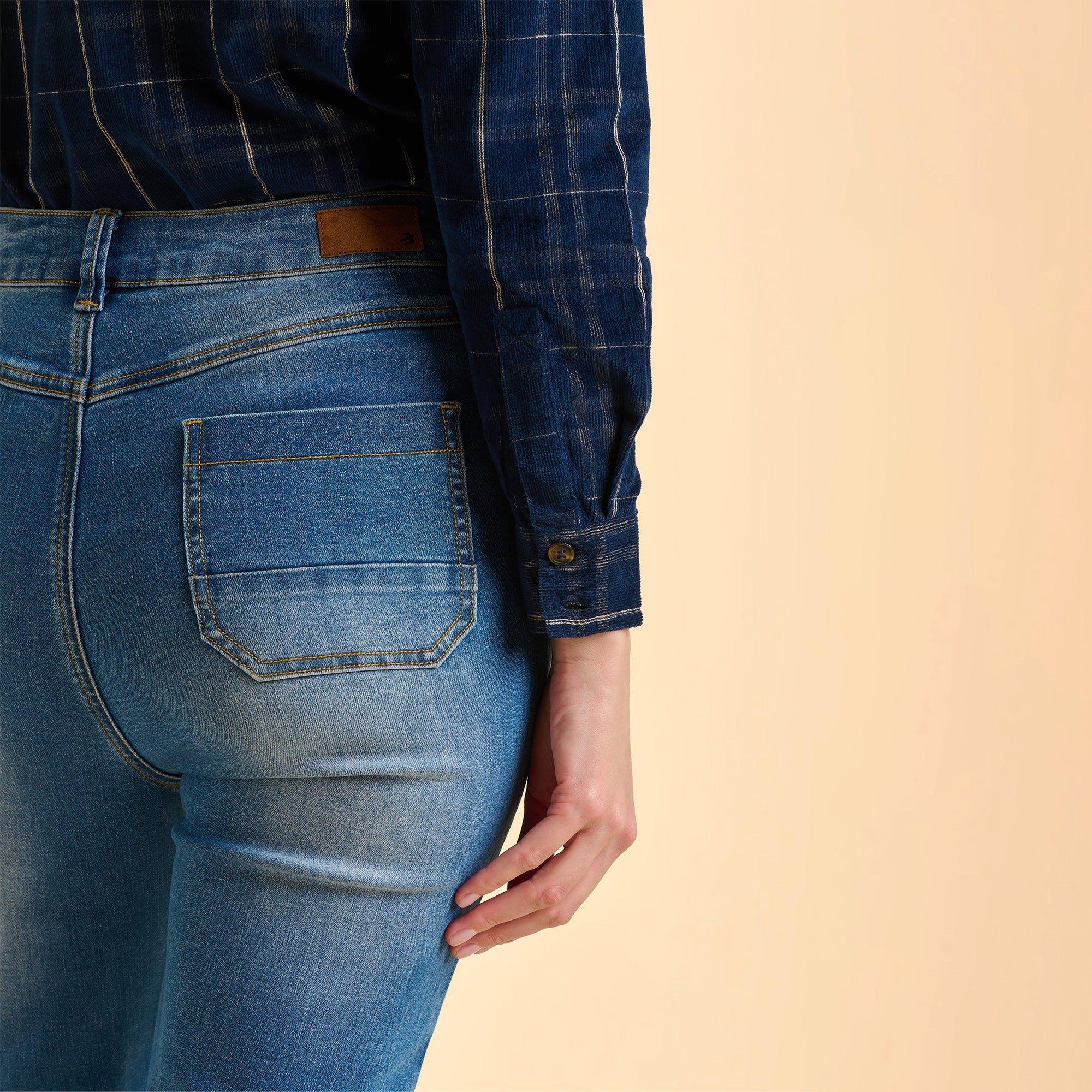 Blue - Brakeburn - Lumi Jean - 4