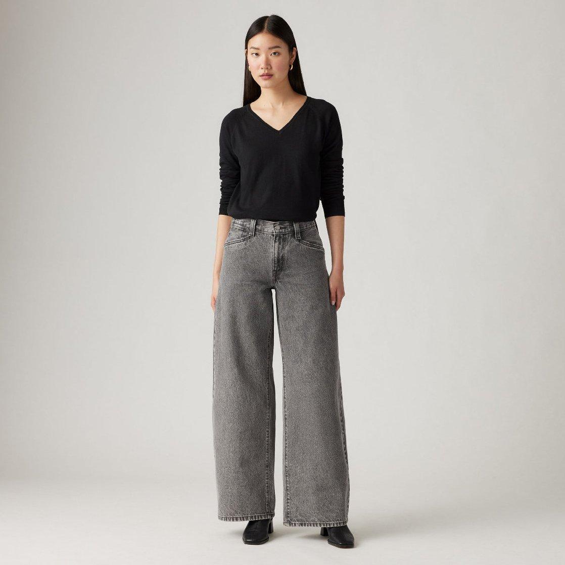 Out And About - Levis - Women's Baggy Wide Leg Jeans - 2