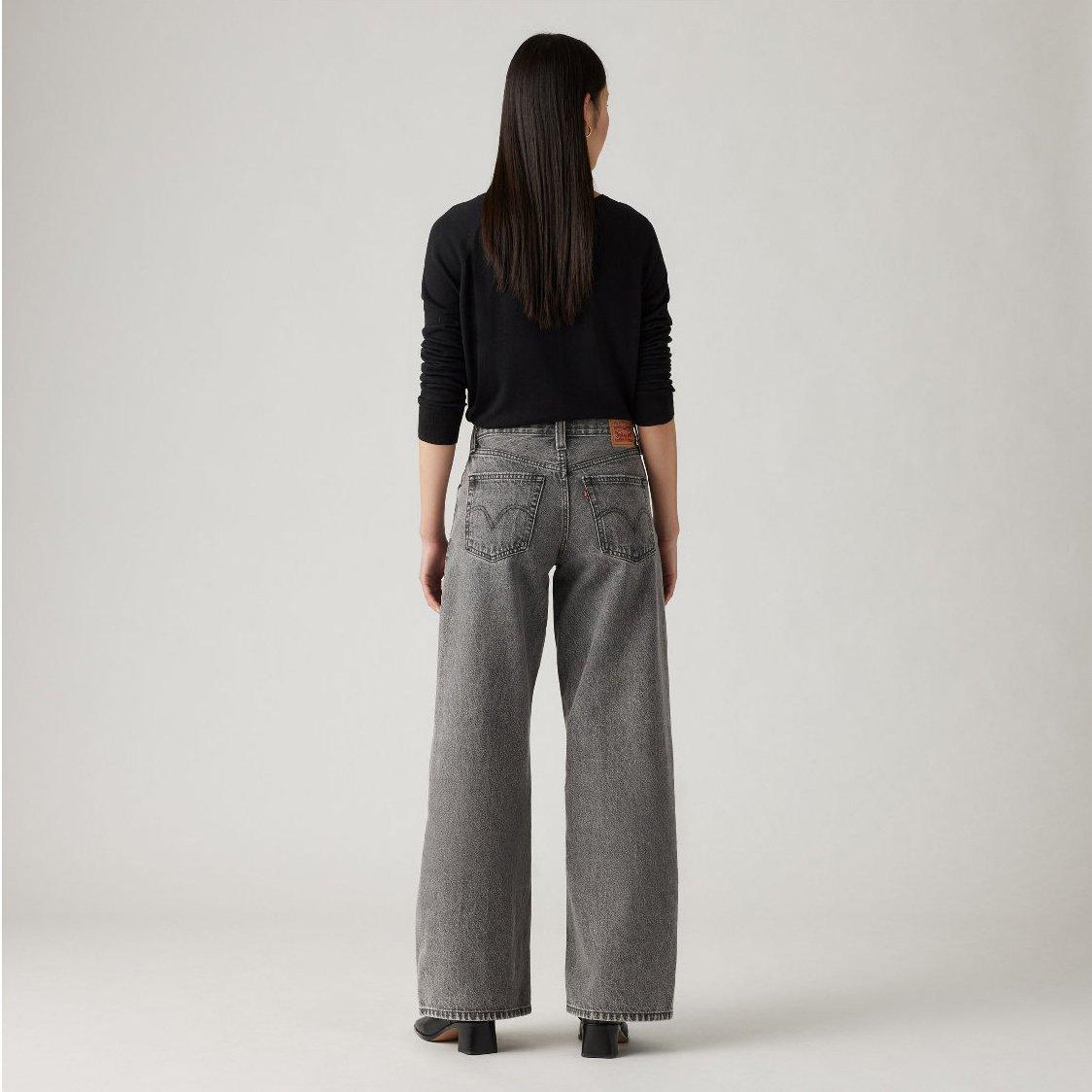 Out And About - Levis - Women's Baggy Wide Leg Jeans - 3