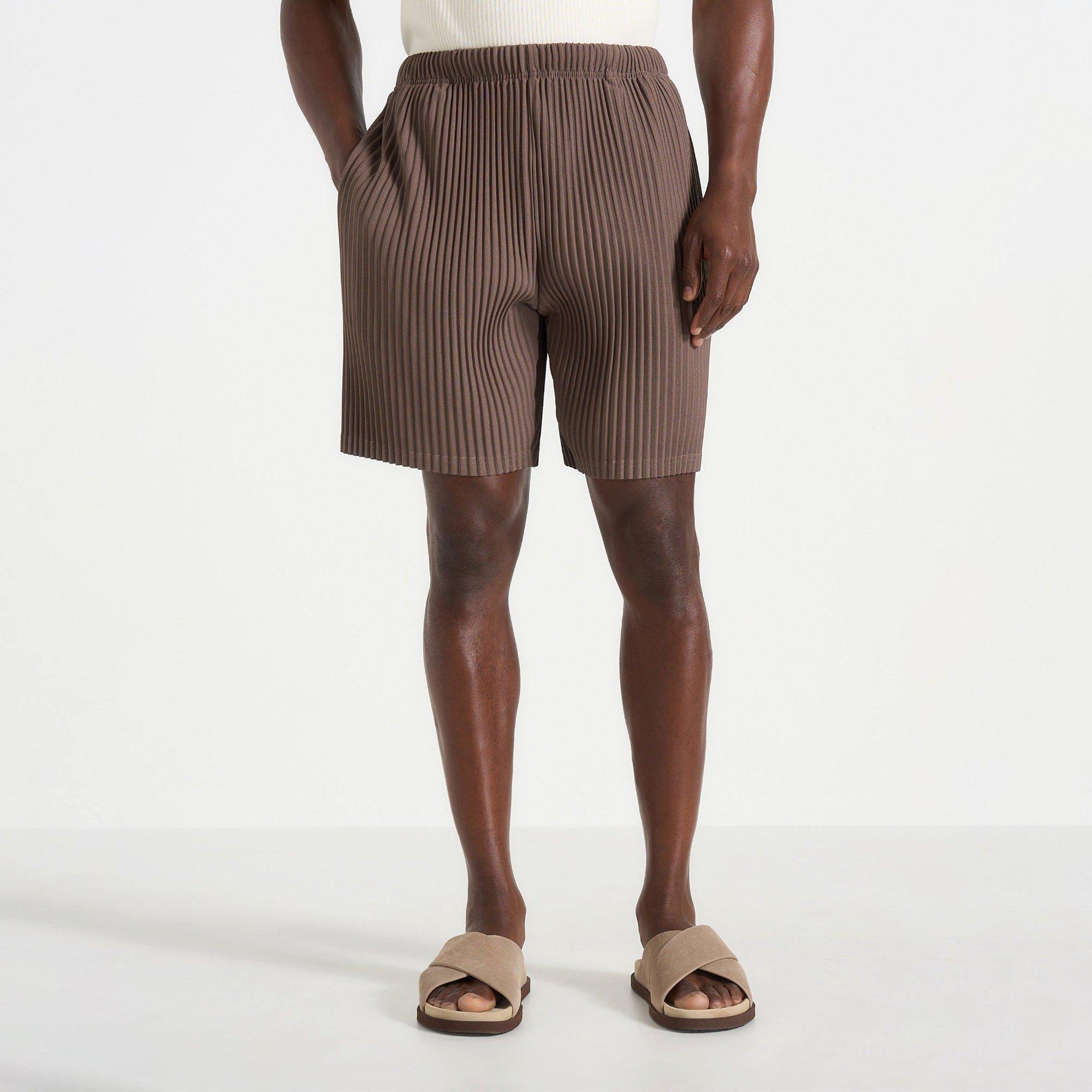 Taupe - Maniere De Voir - Maniere Pleat Short Sn63 - 1