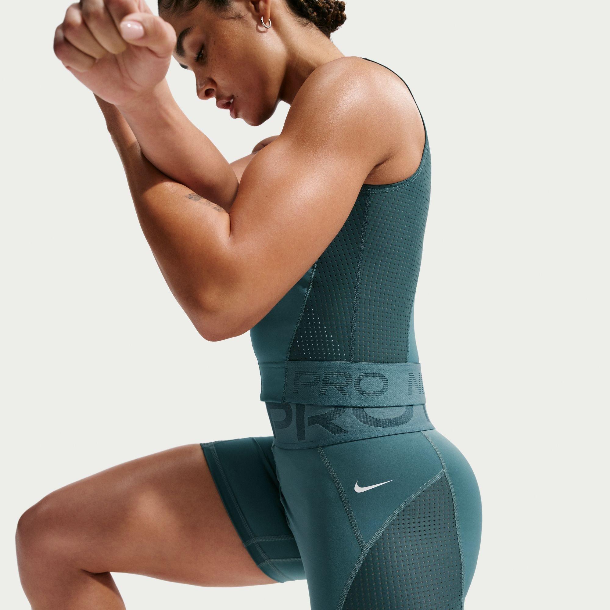 Minerale leisteen - Nike - Women's Performance Gym Shorts - 9