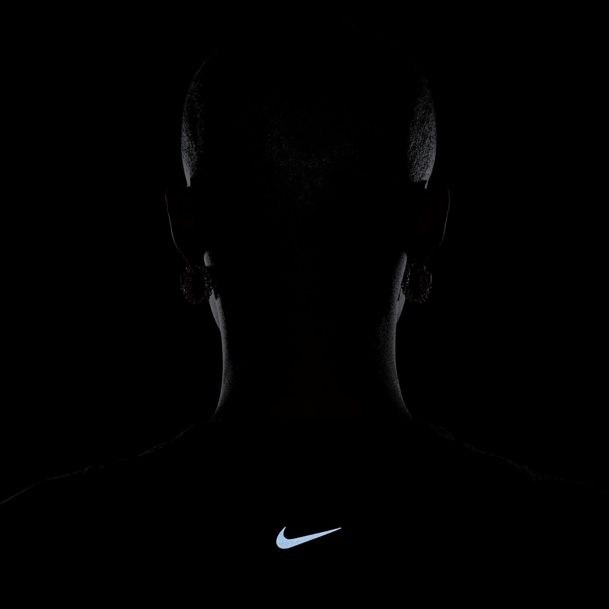 Sort - Nike - One Relaxed Women's Short-Sleeve Top - 8