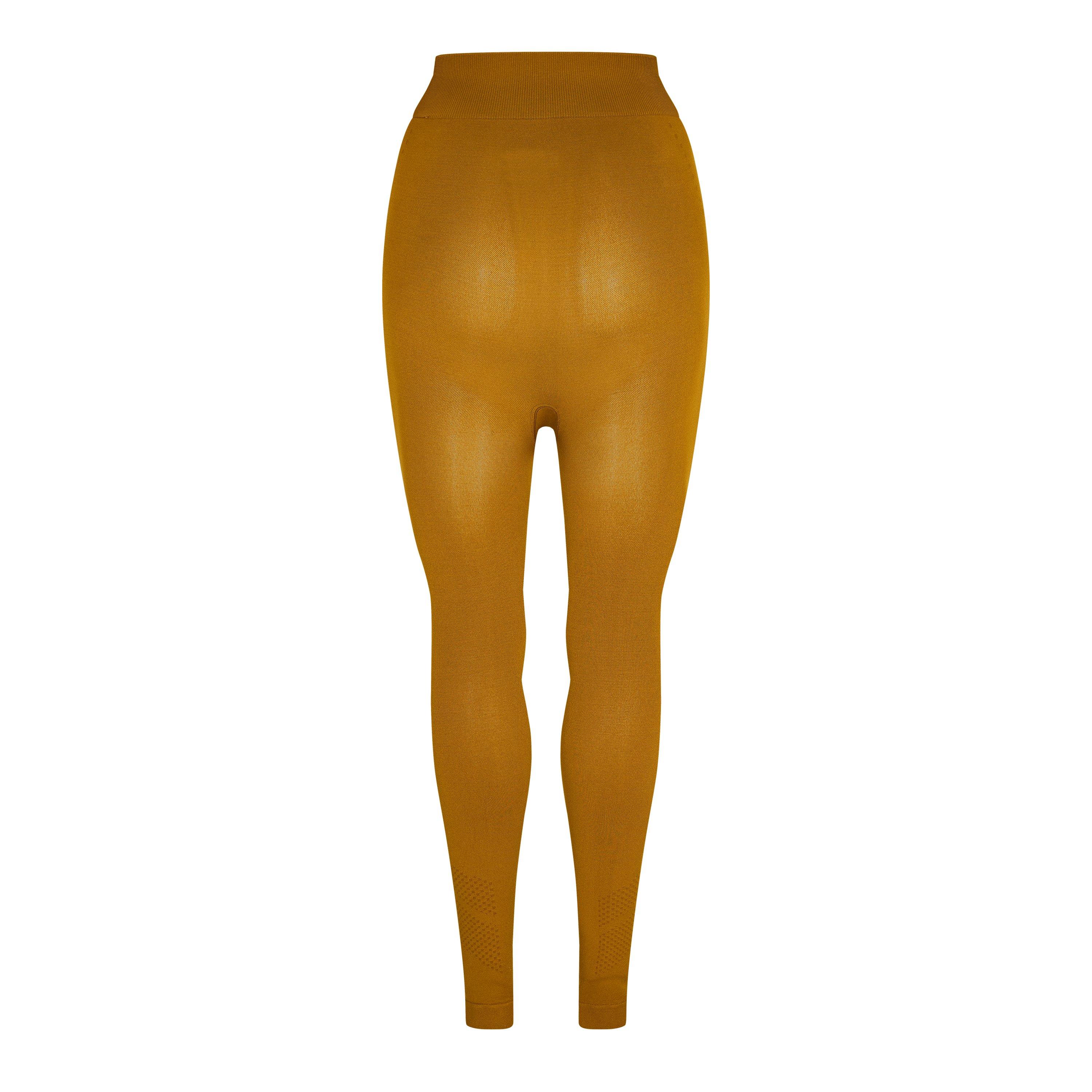 Marrón - Skins - Series-3 Ladies - 2