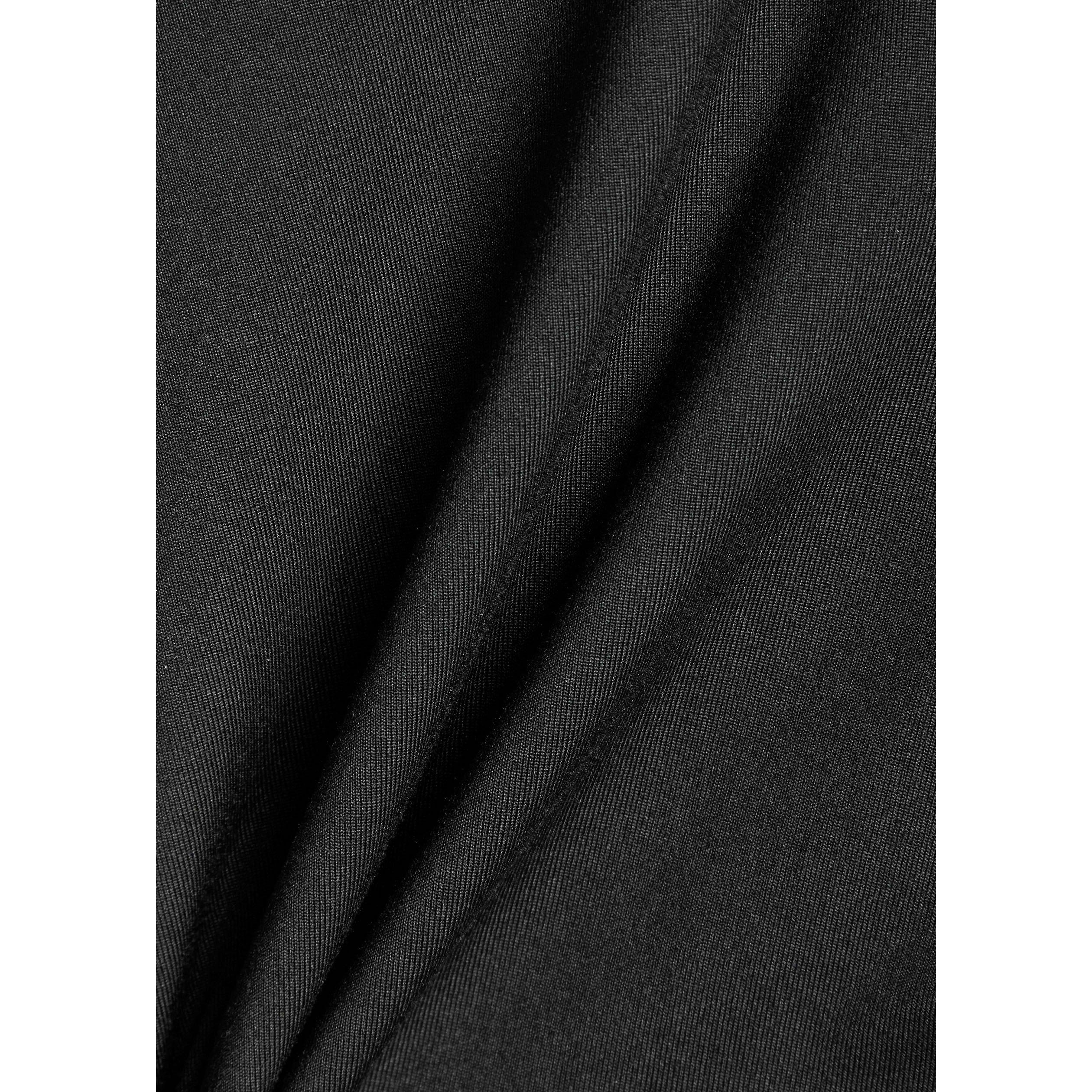 BLACK - Vuori - Women's Lux Long-Sleeve Crew-Neck T-Shirt - 4