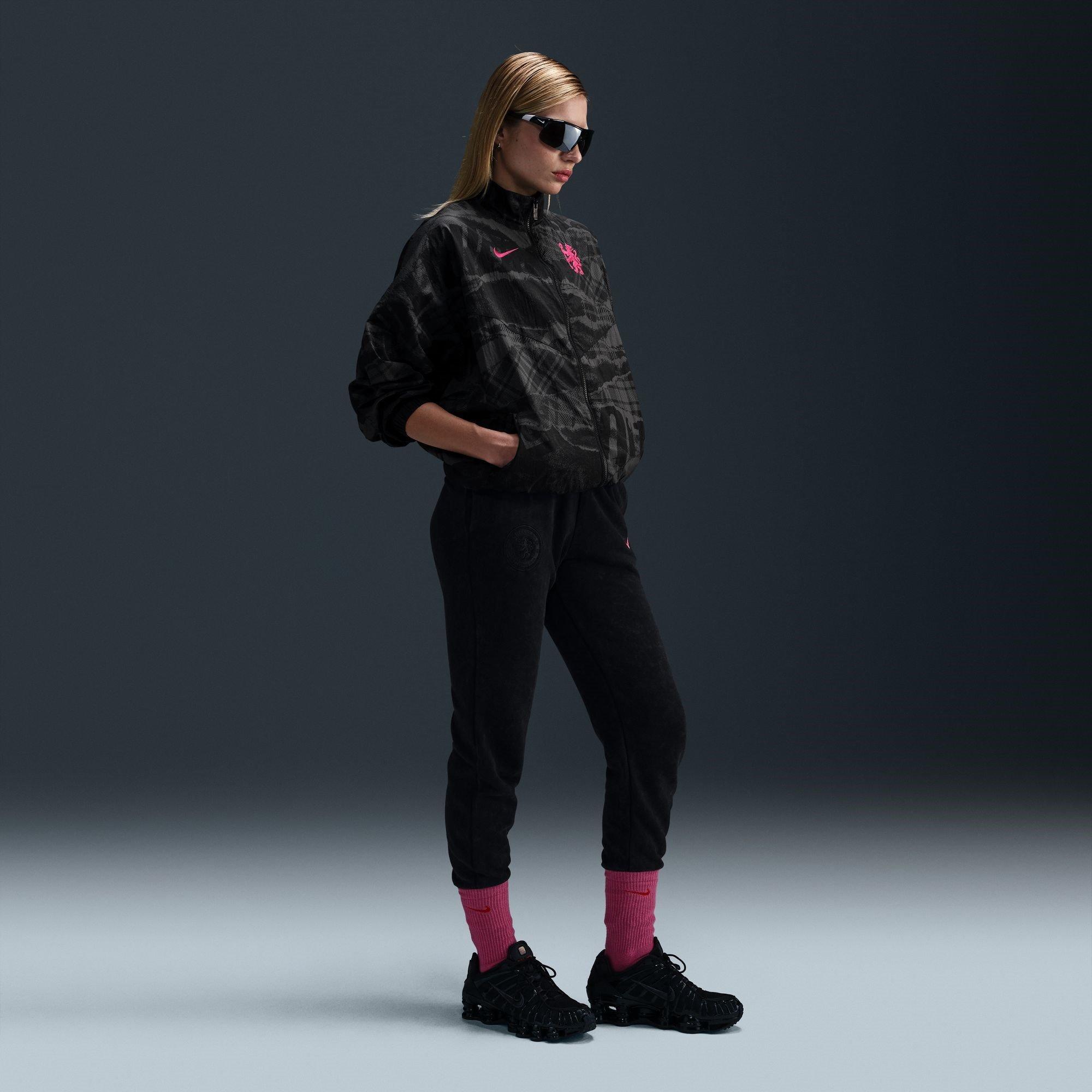 Black/Pink - Nike - Chelsea FC Woven Windrunner Jacket 2024 2025 Womens - 7