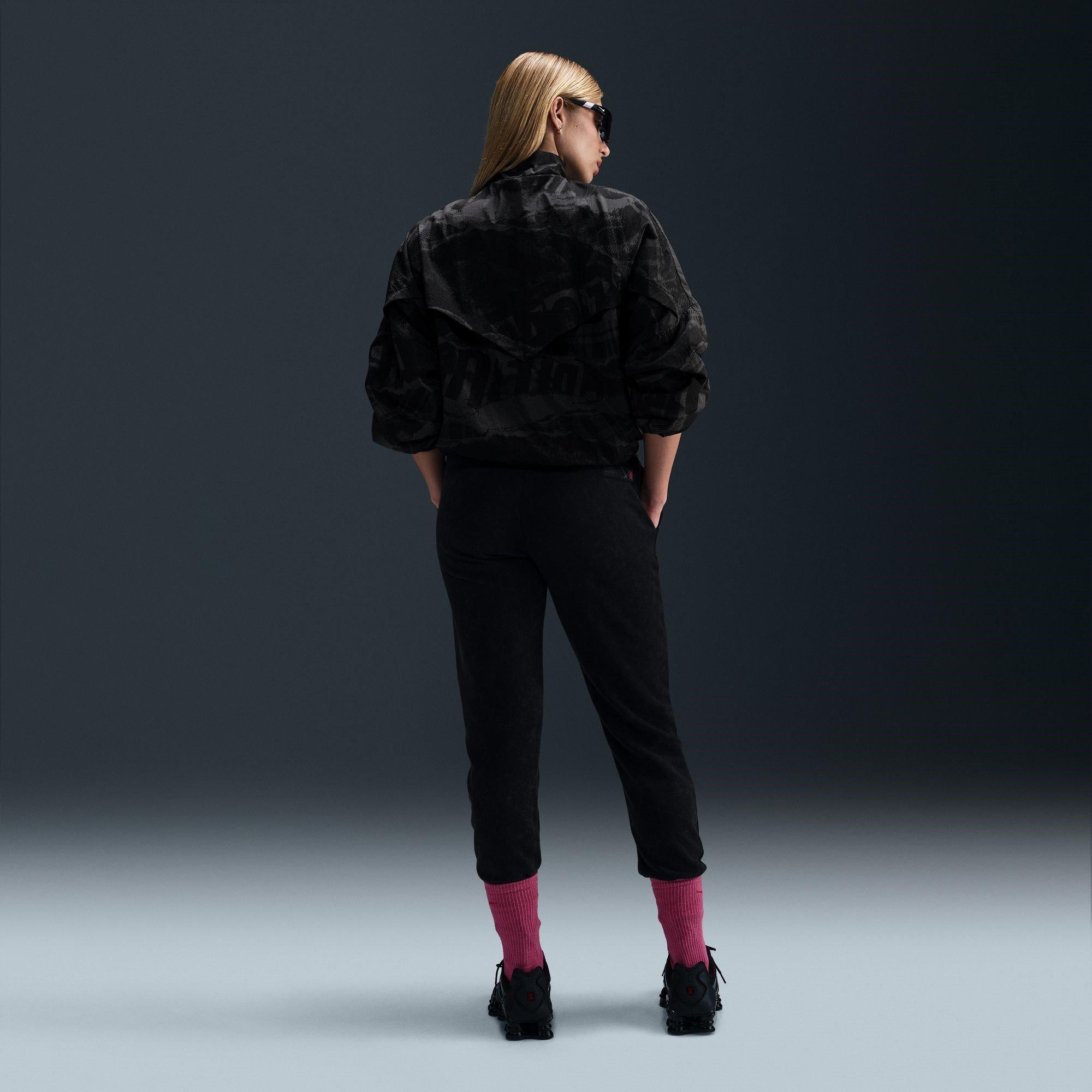 Black/Pink - Nike - Chelsea FC Woven Windrunner Jacket 2024 2025 Womens - 8