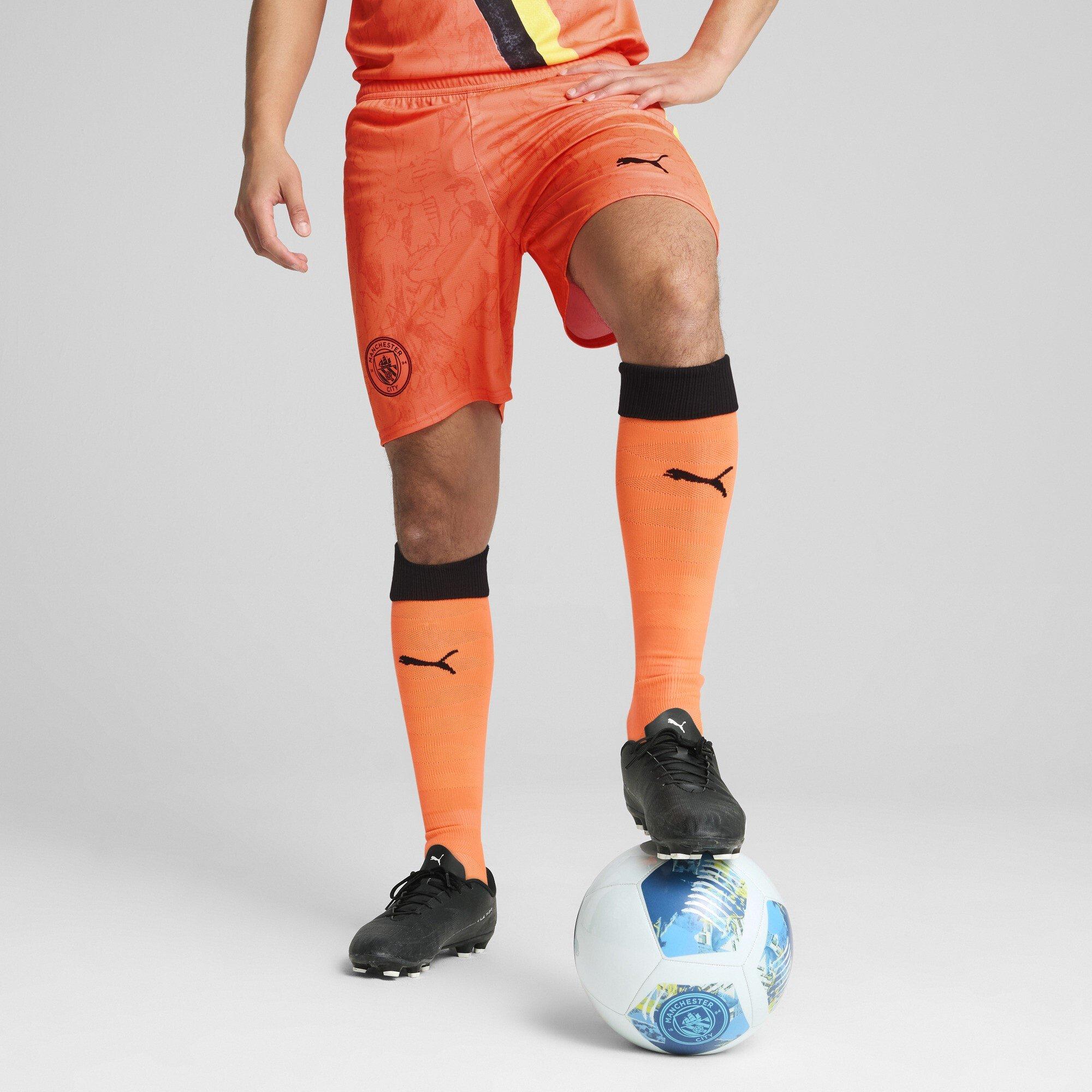 Neon Zon - Puma - x KidsSuper Manchester City Goalkeeper Shorts 2025 2026 Adults - 3