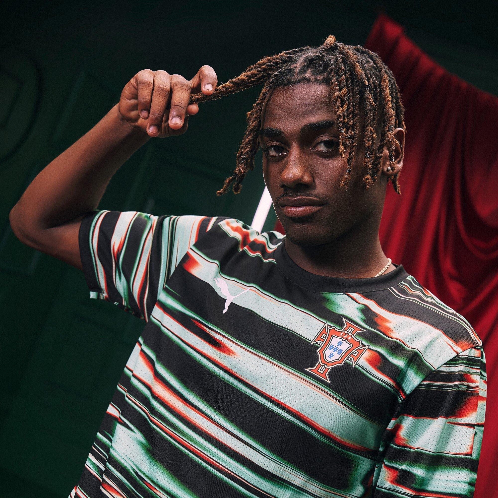 Crno/Bijelo - Puma - Portugal Pre Match T-Shirt 2025 Adults - 8