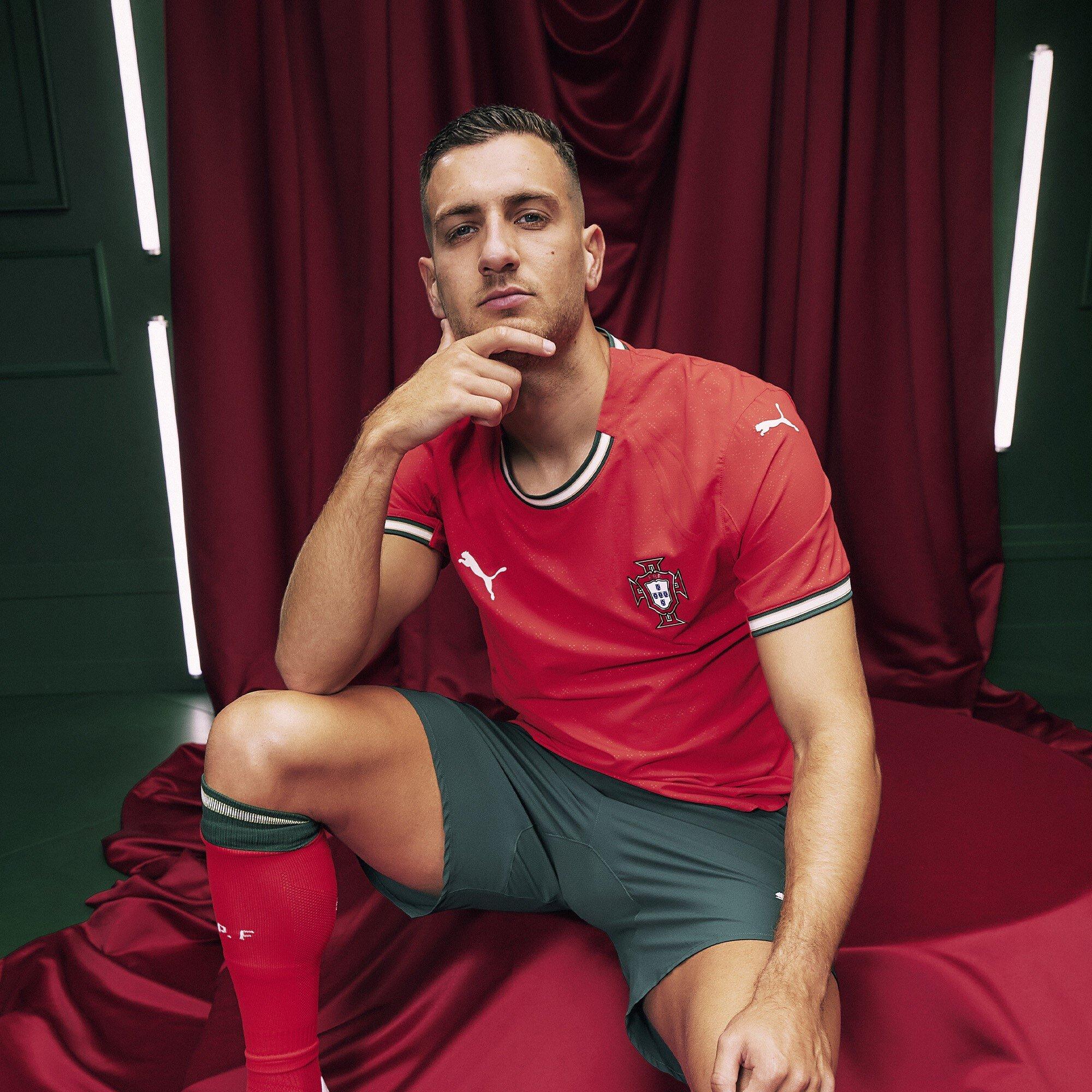 Rosso/Mandorla - Puma - Portugal Home Shirt 2025 Adults - 10