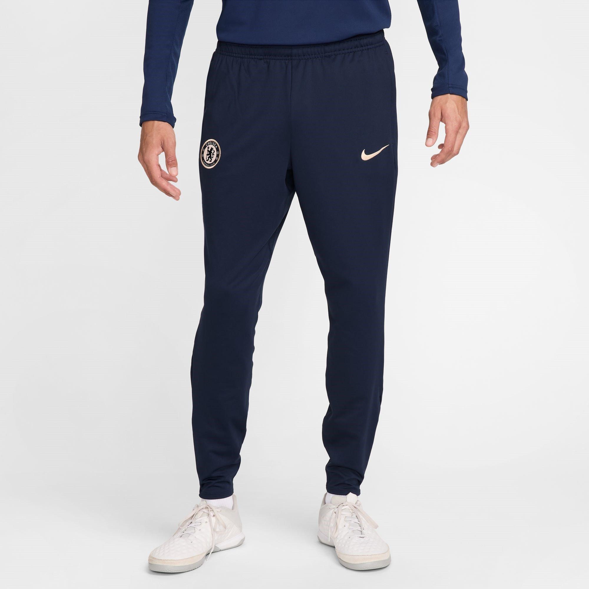 Nike Chelsea Strike Tracksuit Bottoms Adults Bas de survetement sous licence Sports Direct