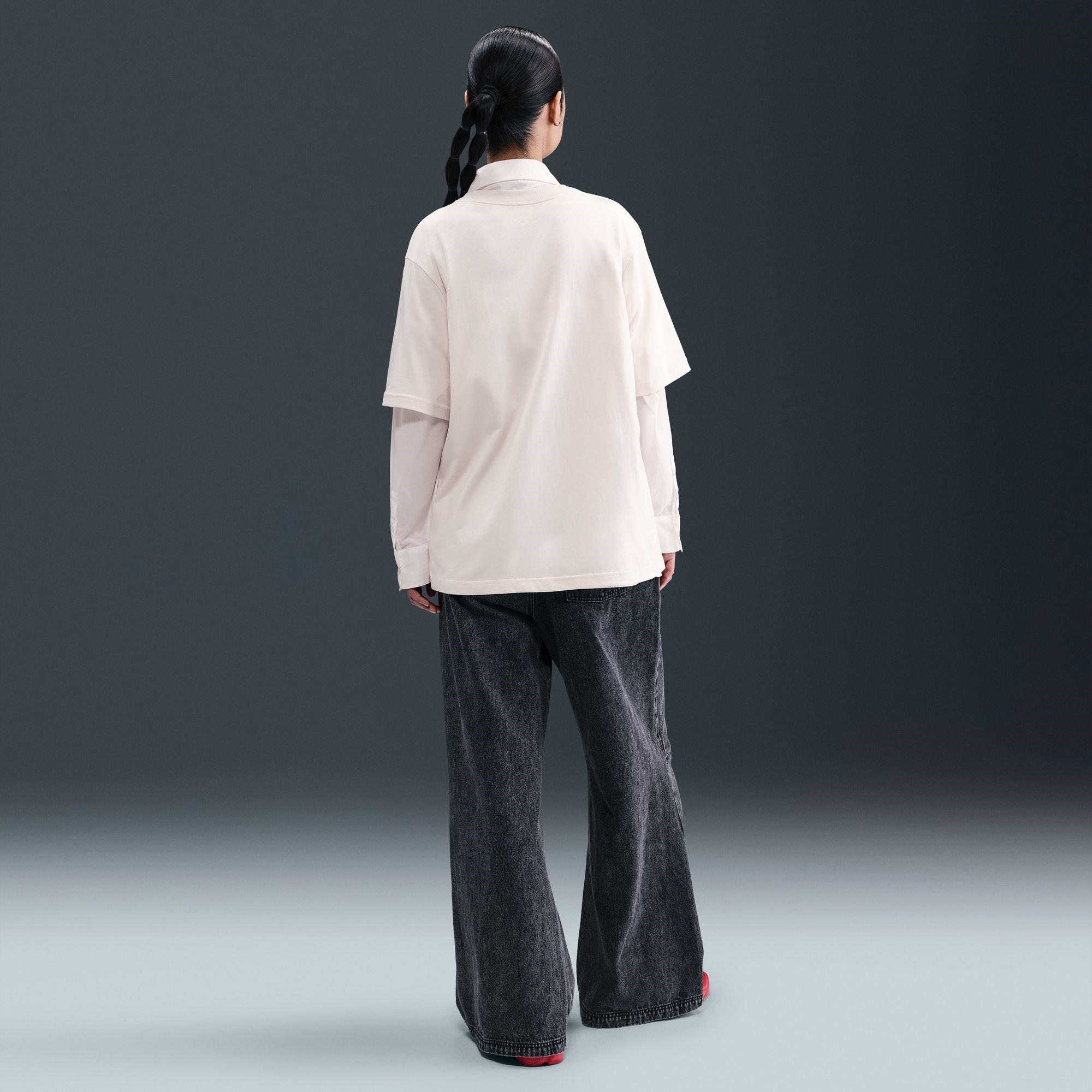 Negro - Nike - Chelsea Lion T-Shirt Womens - 8