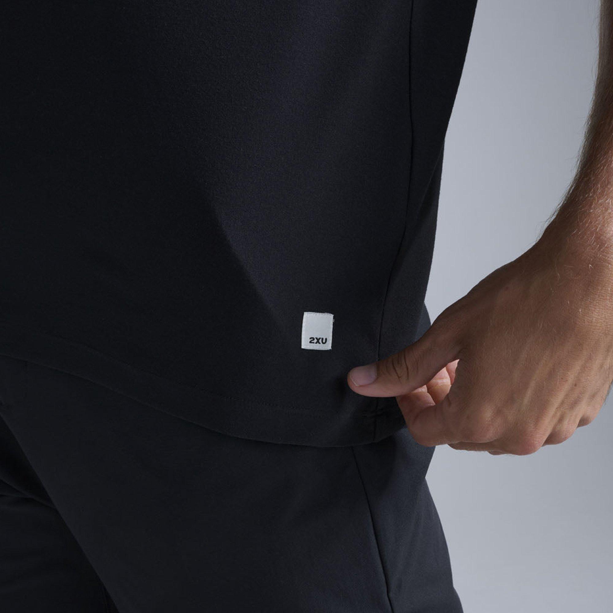 Black/Black - 2XU - Men's Short Sleeve Performance Polo Shirt - 4