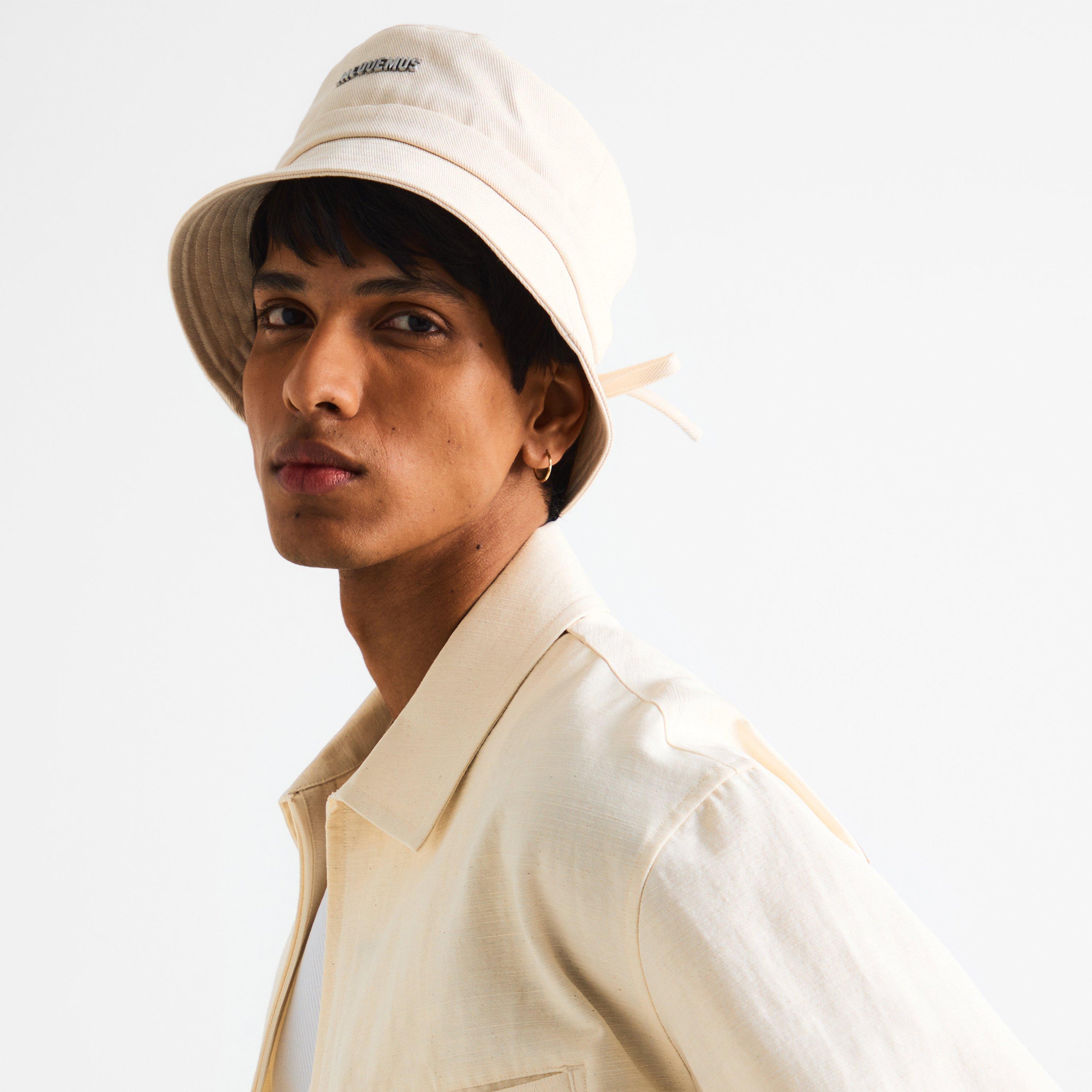 メンズ JACQUEMUS オフホワイト バケットハット