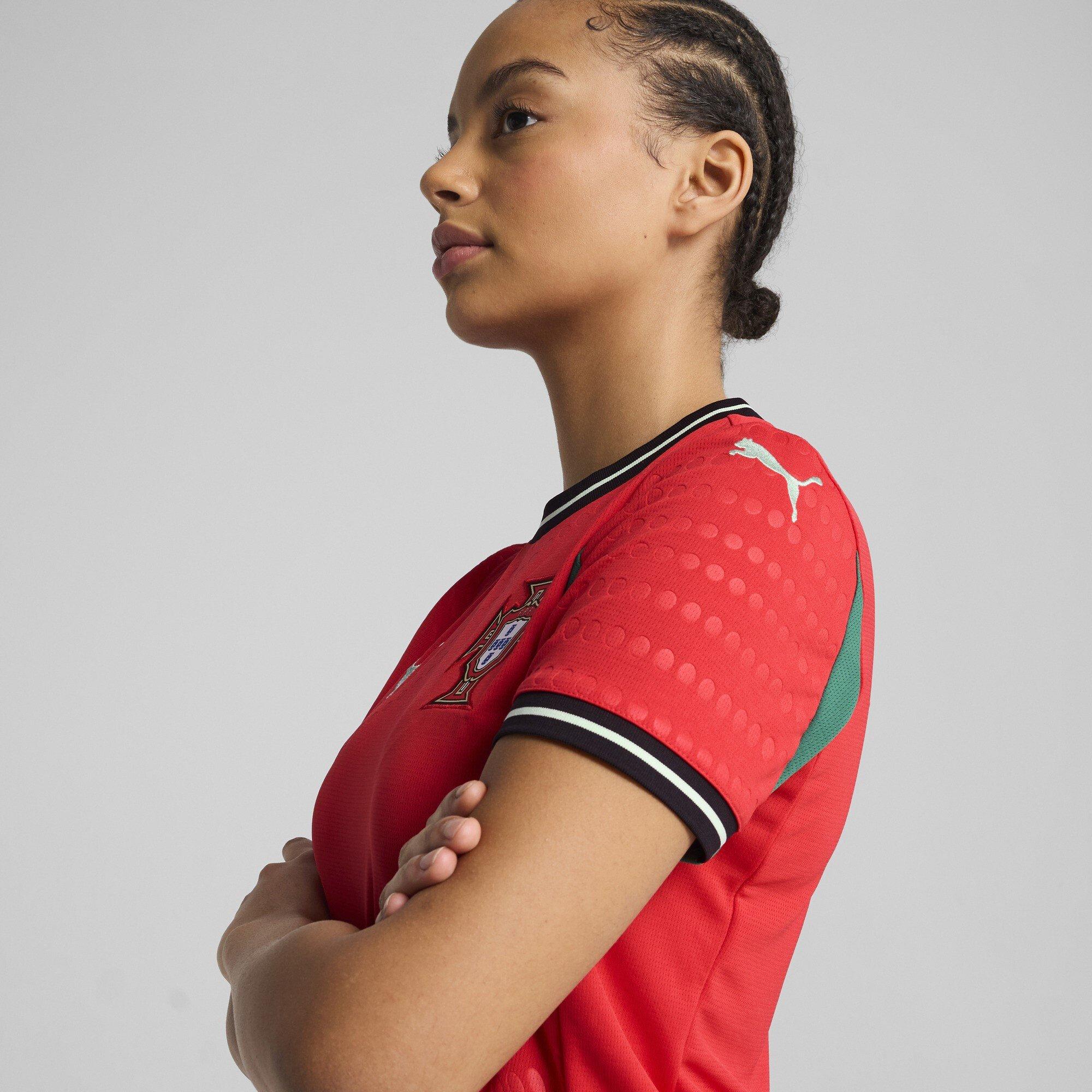 Rood/Amandel - Puma - Portugal Home Shirt 2025 Womens - 5