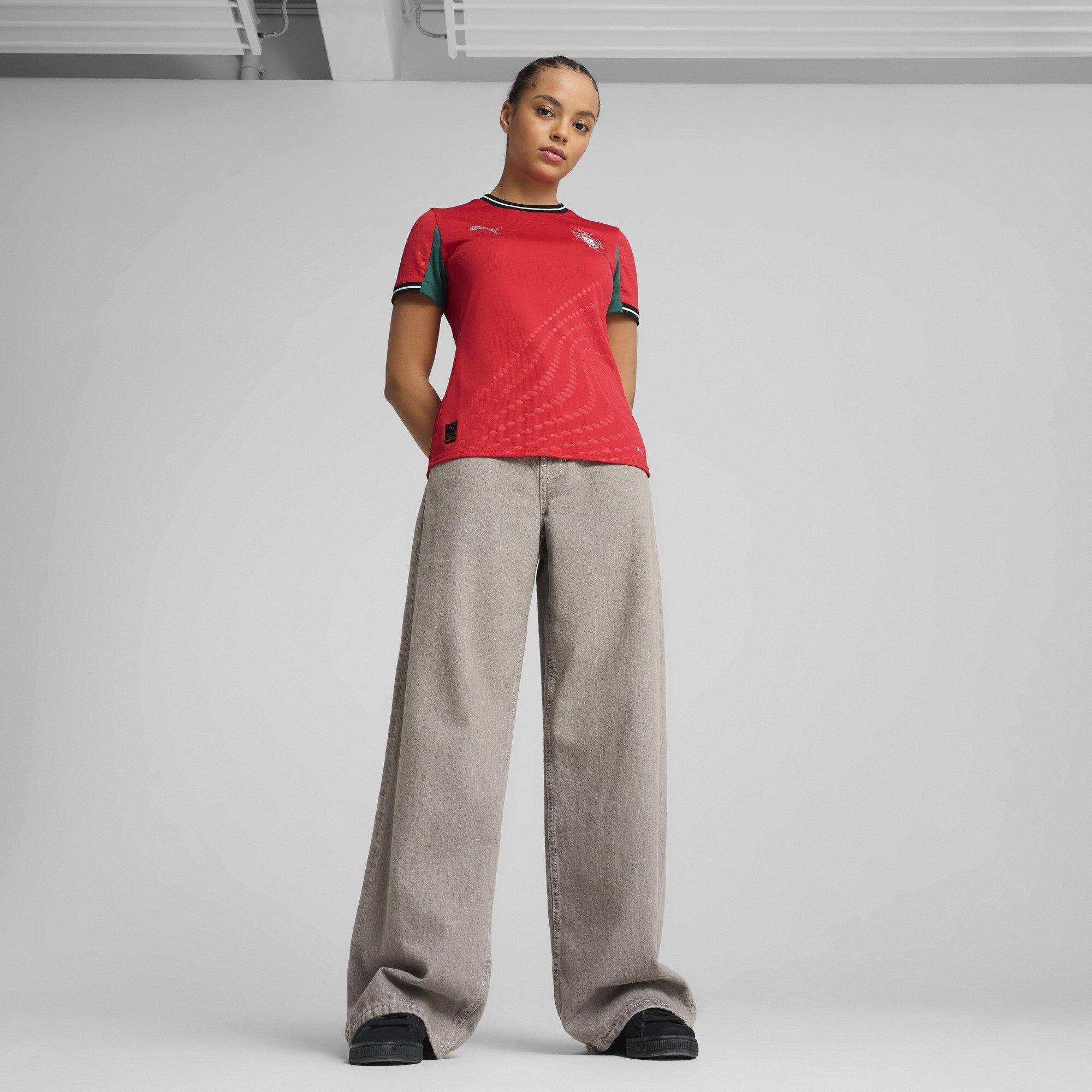 Rood/Amandel - Puma - Portugal Home Shirt 2025 Womens - 7