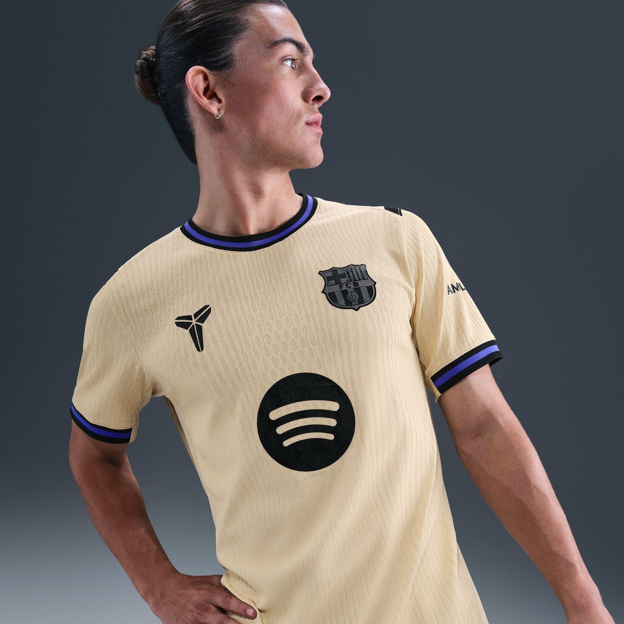 Team Gold/Tea - Nike - Nike Fcb M Nk Dfadv Sn99 - 11