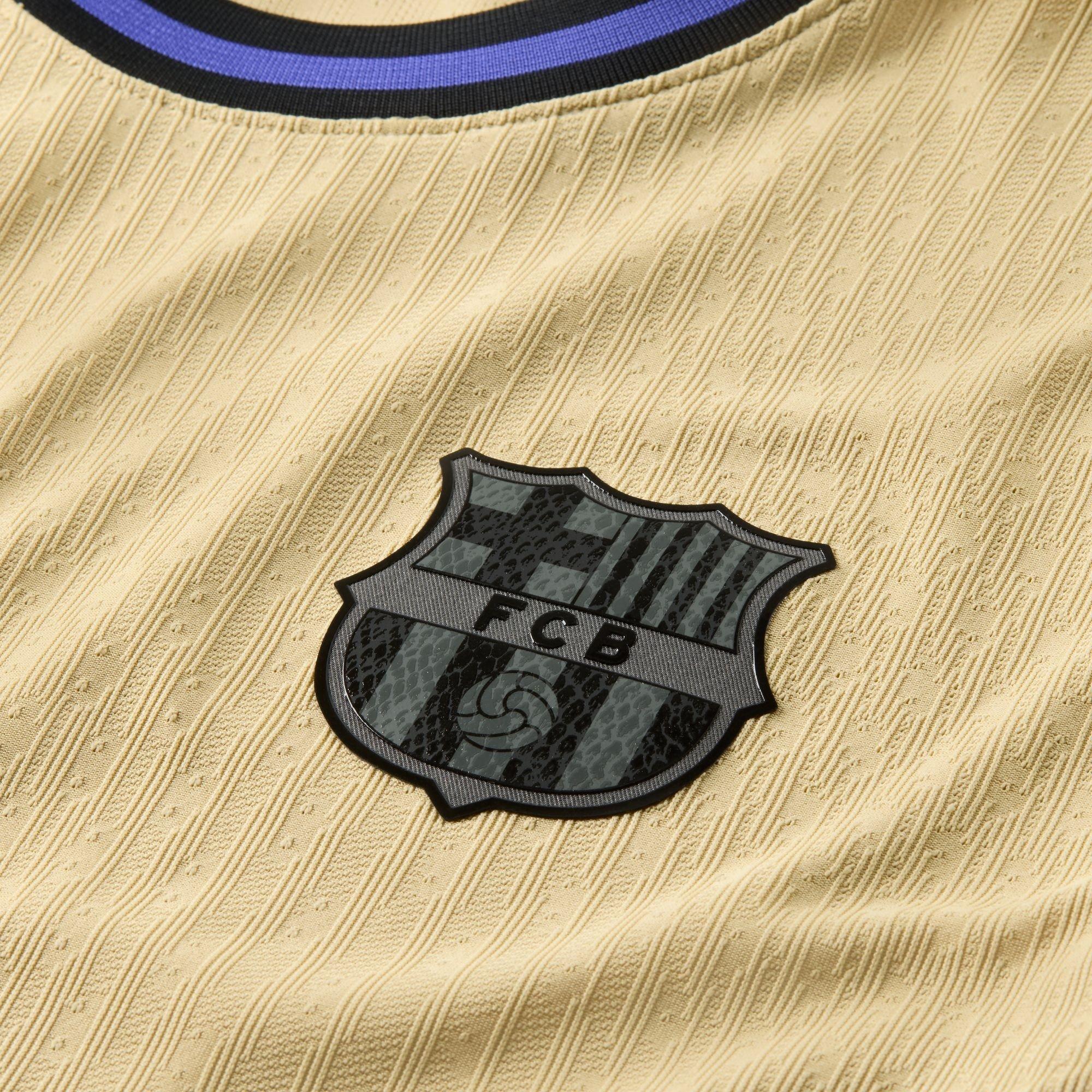 Team Gold/Tea - Nike - Nike Fcb M Nk Dfadv Sn99 - 10