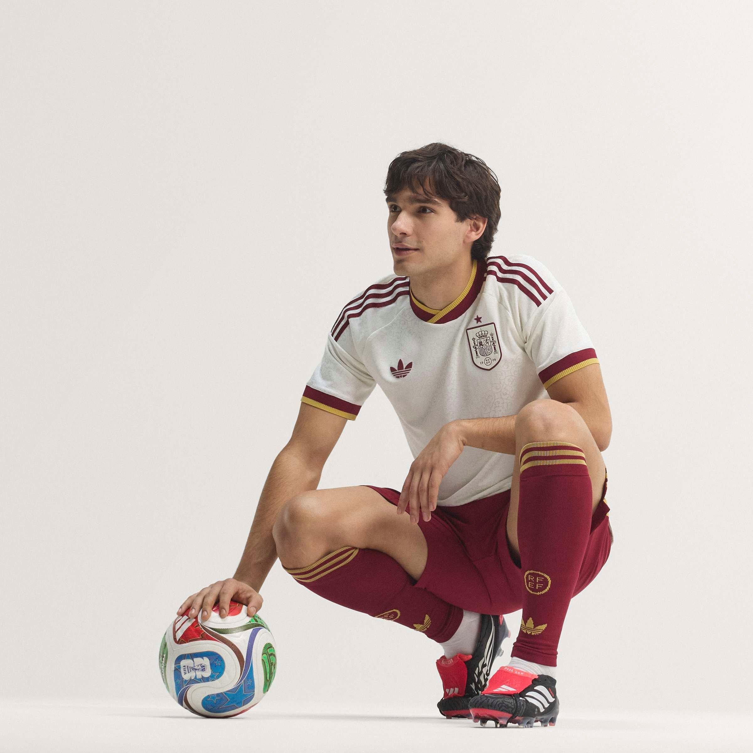 Hvid/Rød - adidas - Spain Authentic Away Shirt World Cup ™ 2026 Adults - 13