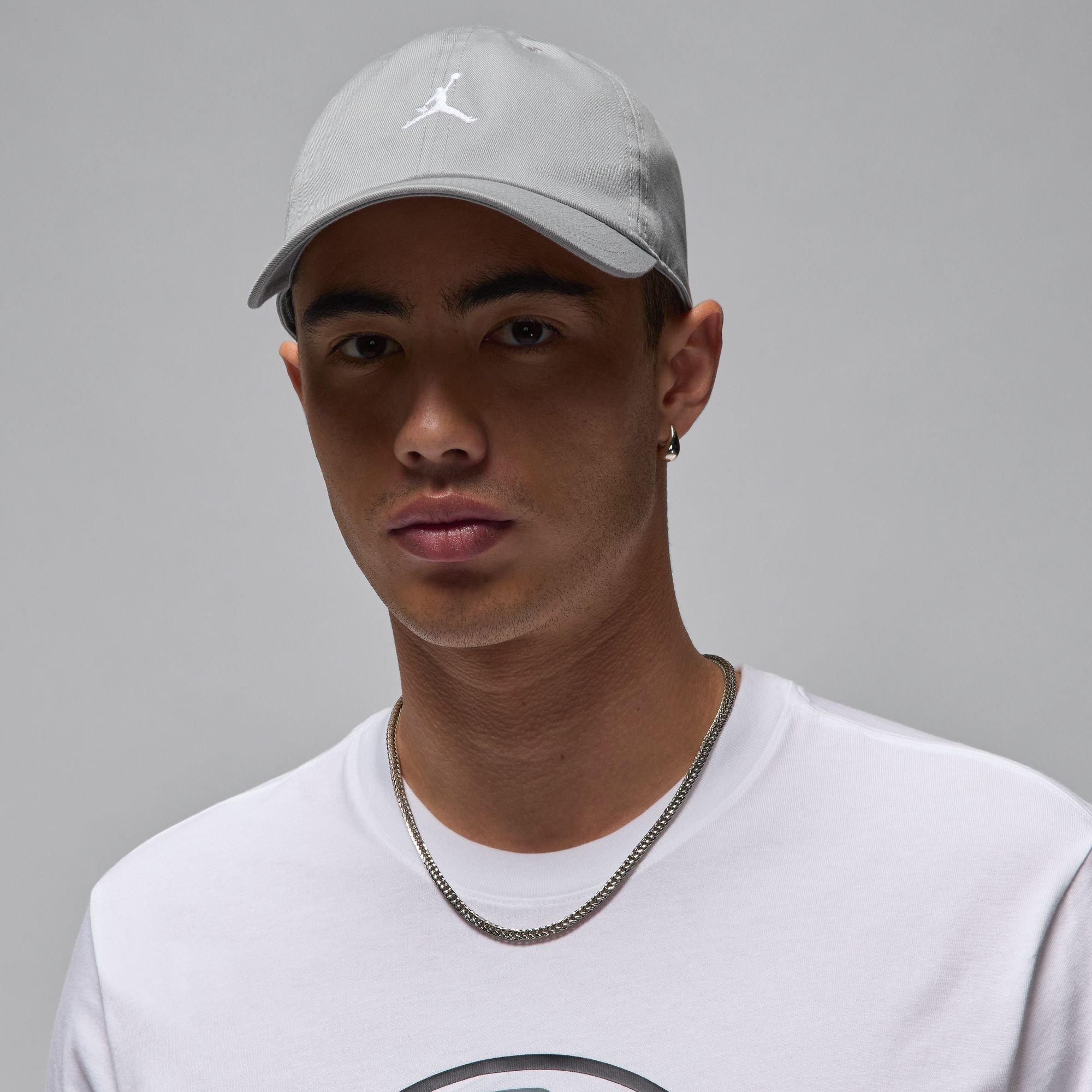 Smoke Grey/Wht - Nike - Baseball Cap - 3