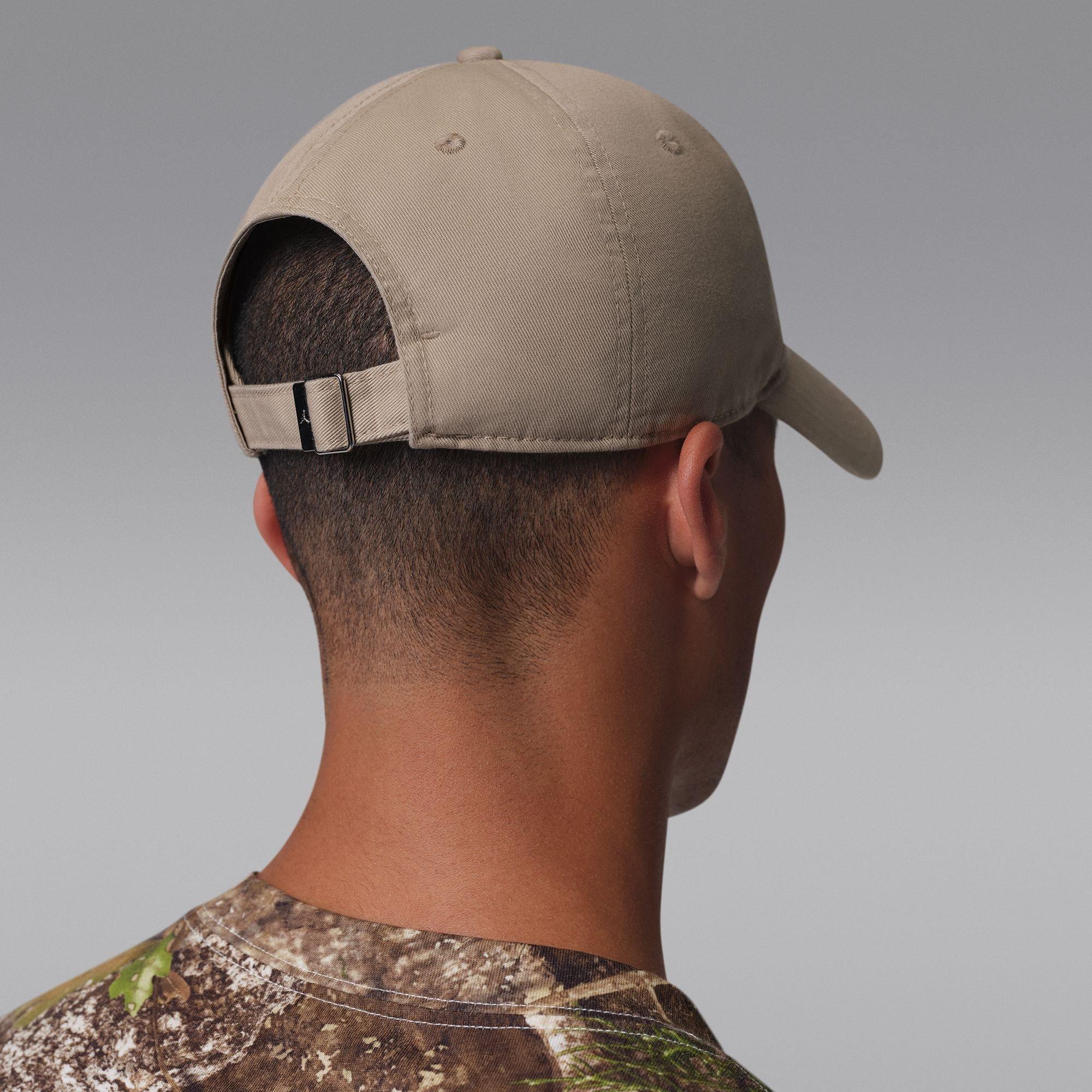 Khaki/Sail - Nike - Nike U J Club Cap US 64 - 4