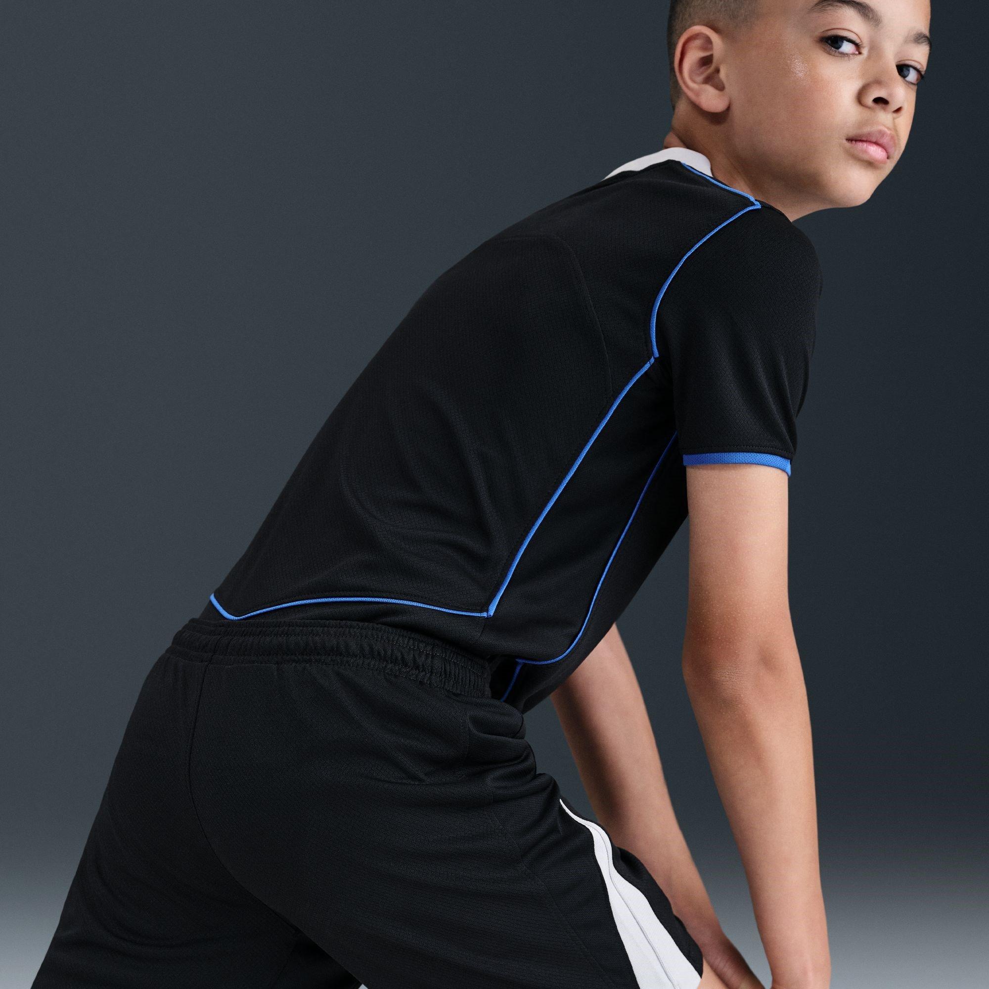 Black/Silver - Nike - Chelsea Third Shorts 2025 2026 Juniors - 9