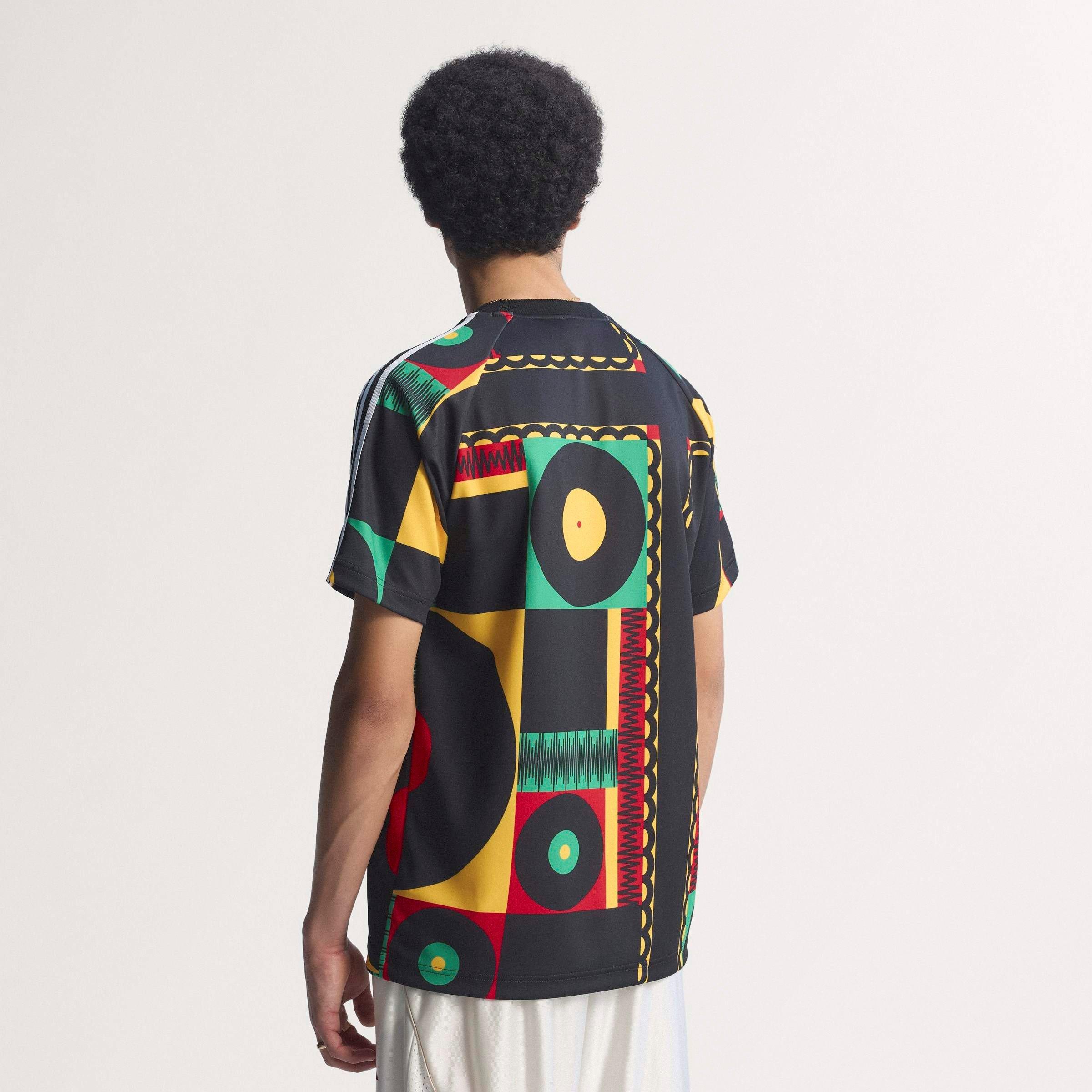 メンズウェア COLORFUL GEOMETRY PATTERN JQD KNIT CREW adidas Mens Jamaica Originals T-Shirt | Sports Direct