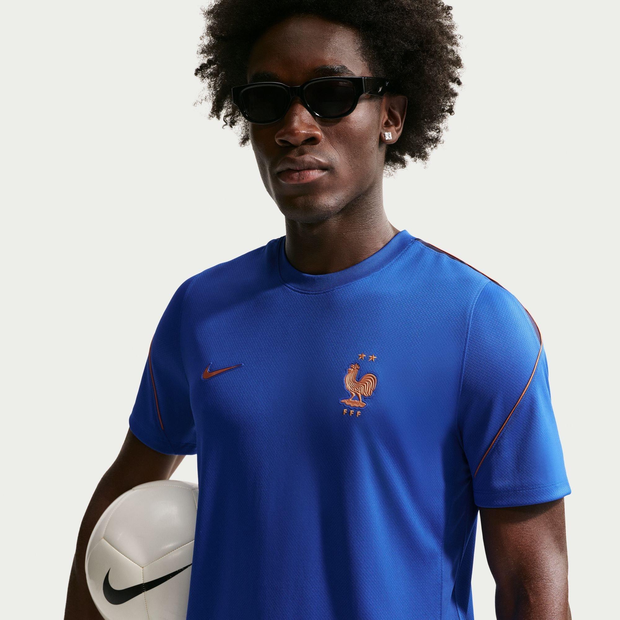 Nike Men's France Short Sleeve T-Shirt - Blue/Orange - XL