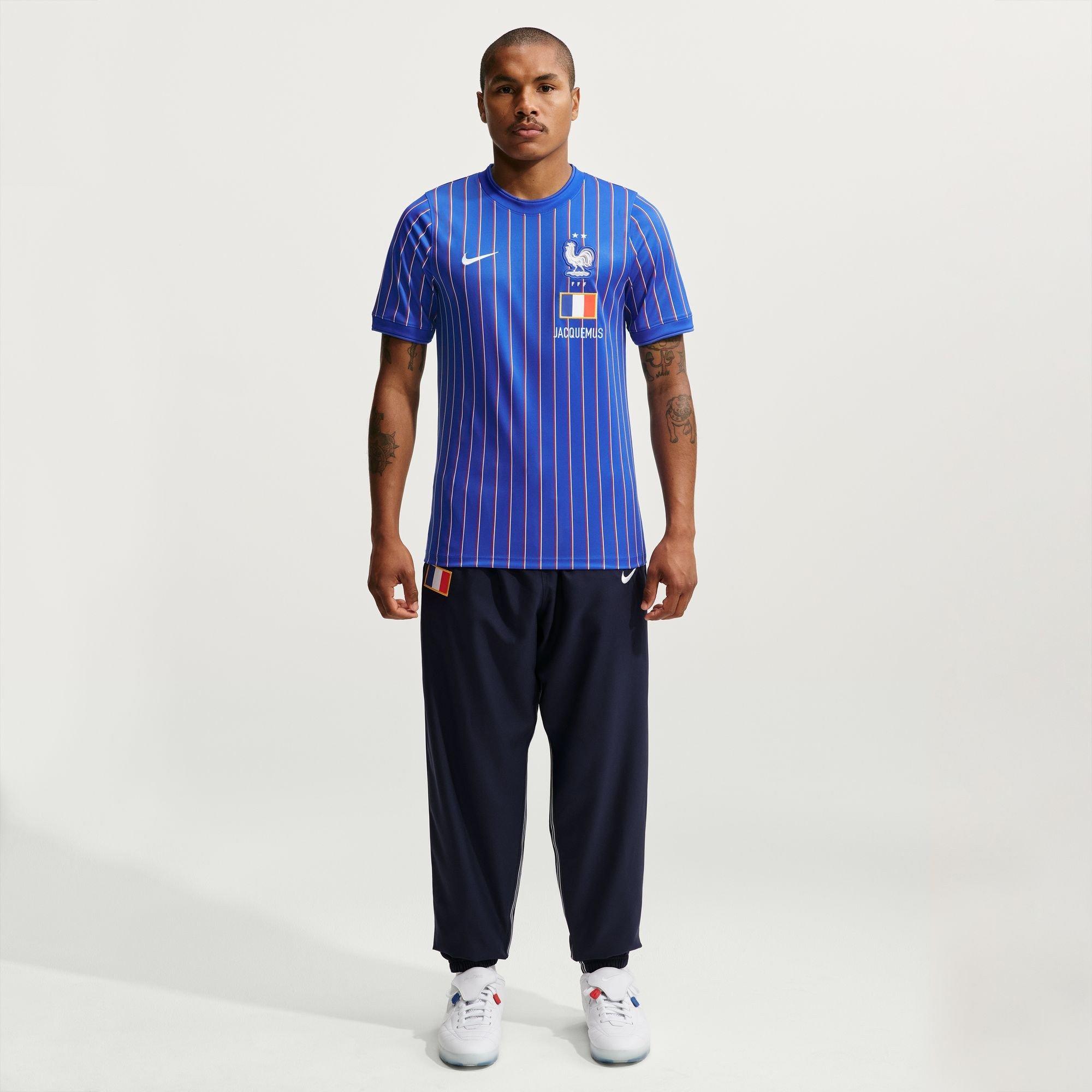 Blue/Red - Nike - Mens France Pre-Match T-Shirt 2026 - 4