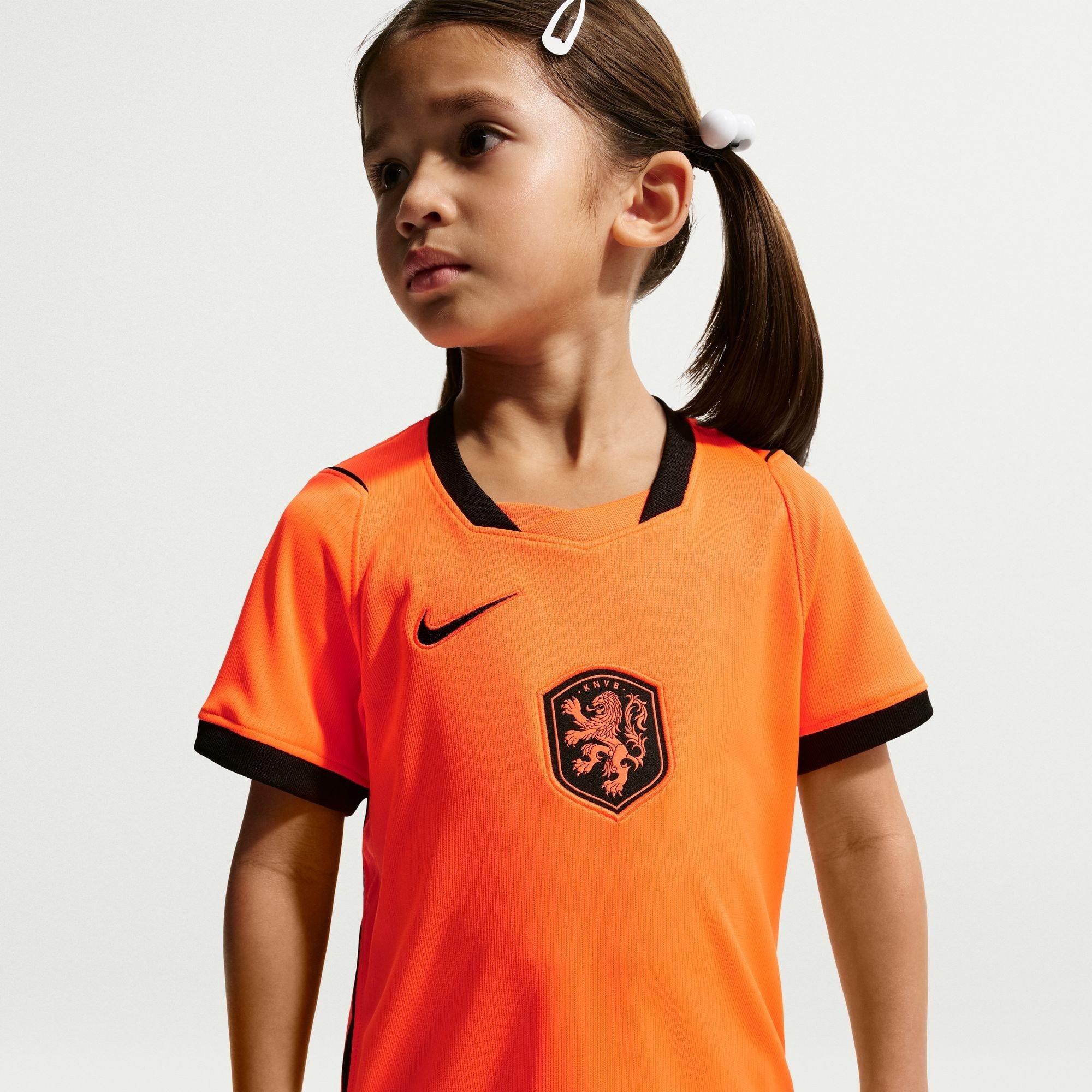 Arancione/Nero - Nike - Unisex Kids' Netherlands FIFA World Cup 2026™ Mini Kit - 5
