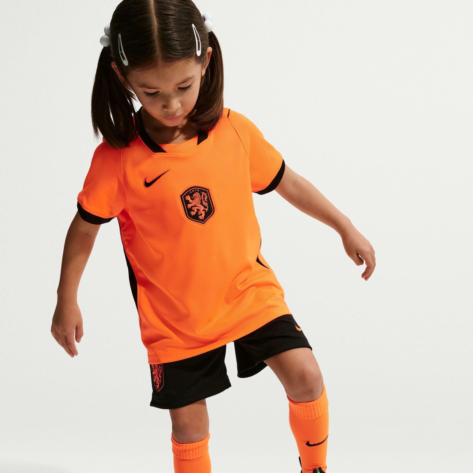 Arancione/Nero - Nike - Unisex Kids' Netherlands FIFA World Cup 2026™ Mini Kit - 9