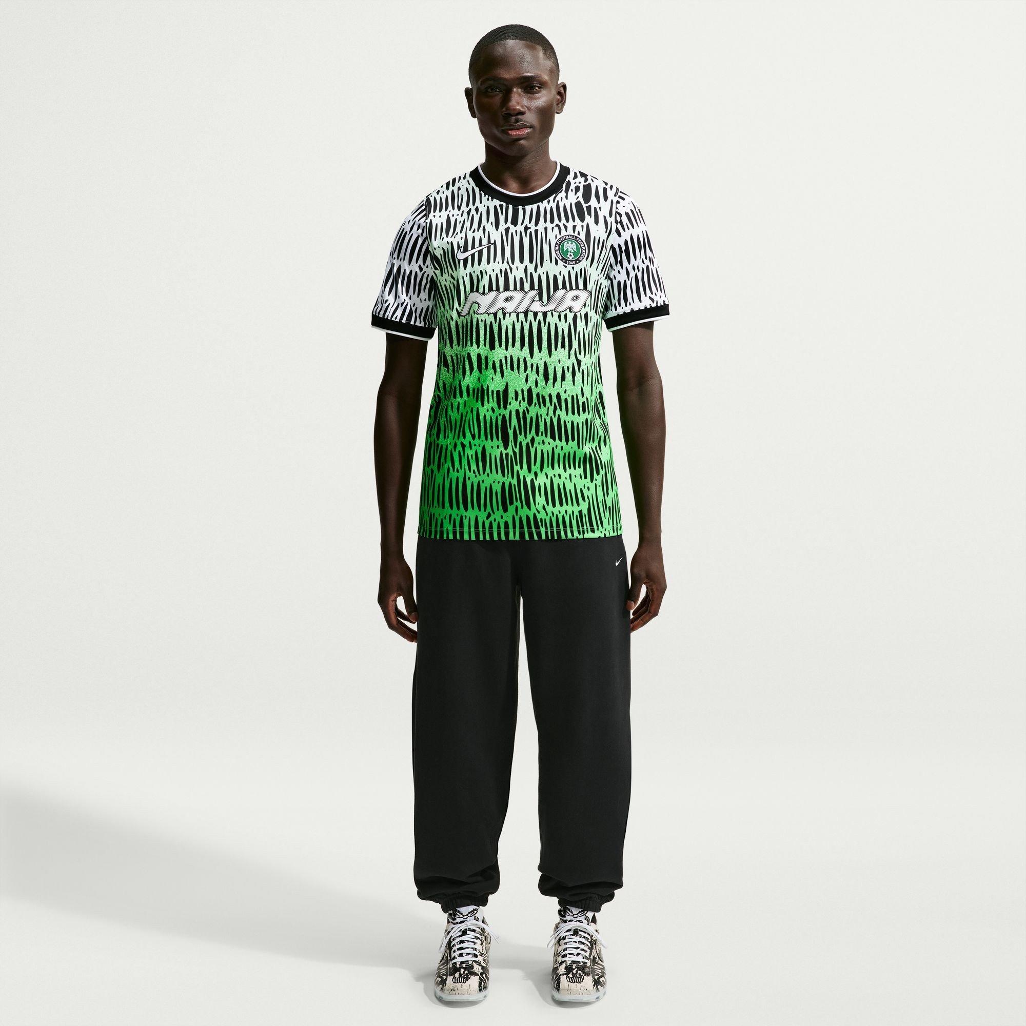 Nero/Bianco - Nike - Mens Nigeria Pre-Match 2026 T-Shirt - 4
