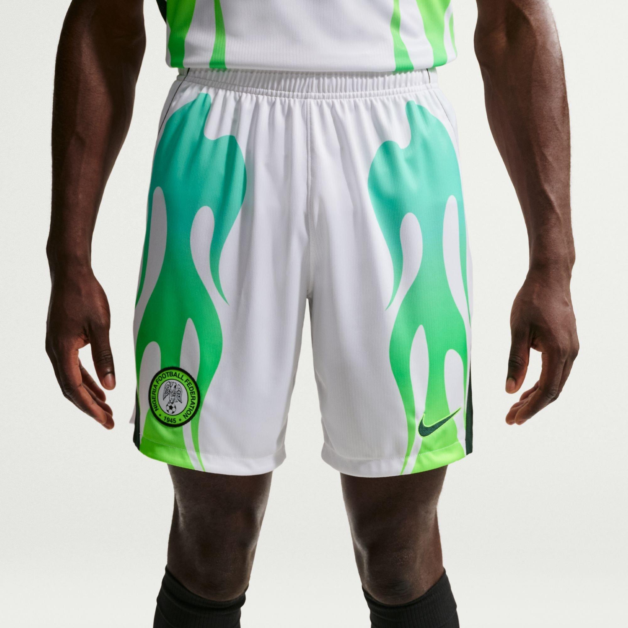Nike Men's Nigeria Fifa World Cup 2026™ Football Shorts - White/Black - M
