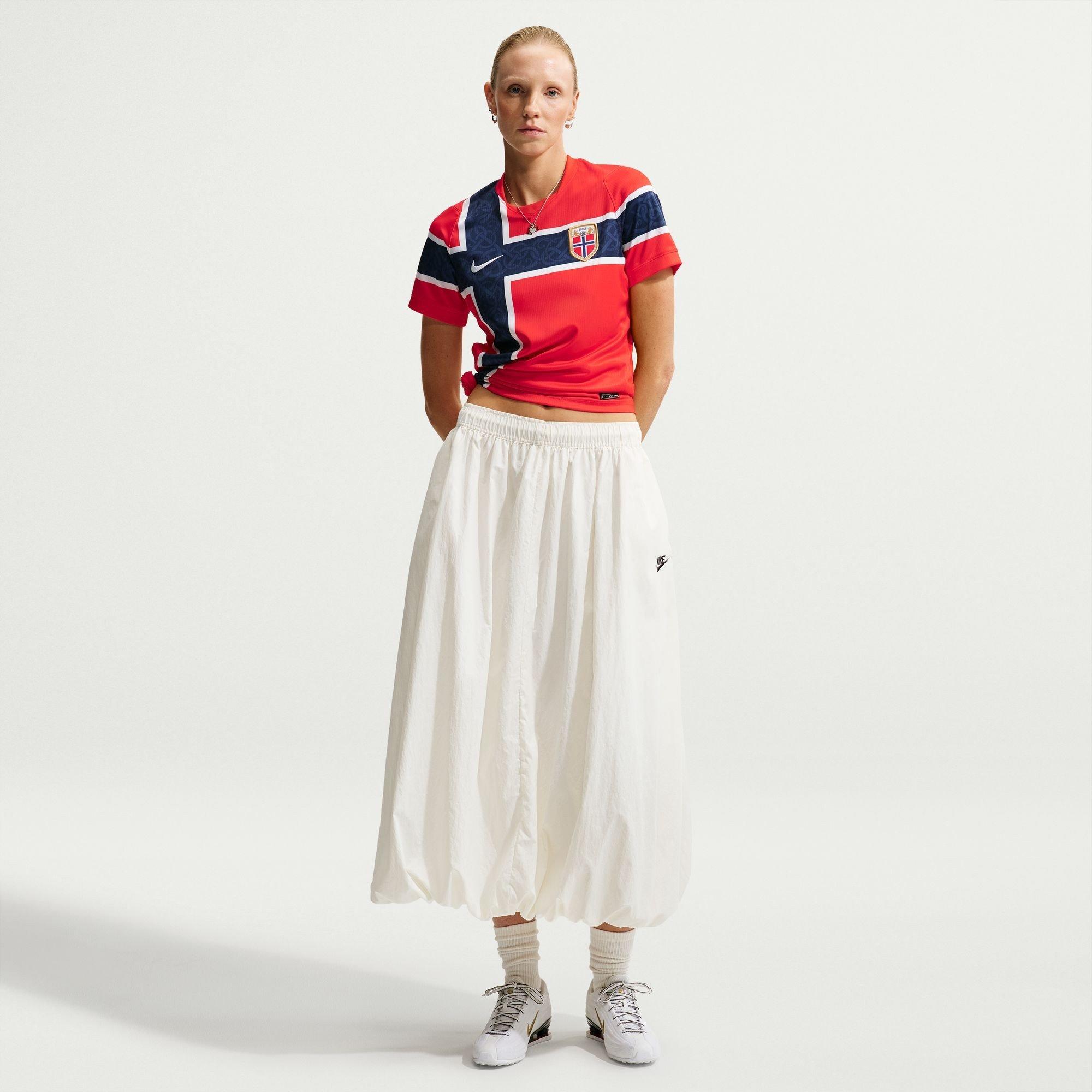 Rood/Wit - Nike - Womens FIFA Norway Home World Cup 2026™ International Football Shirt - 7