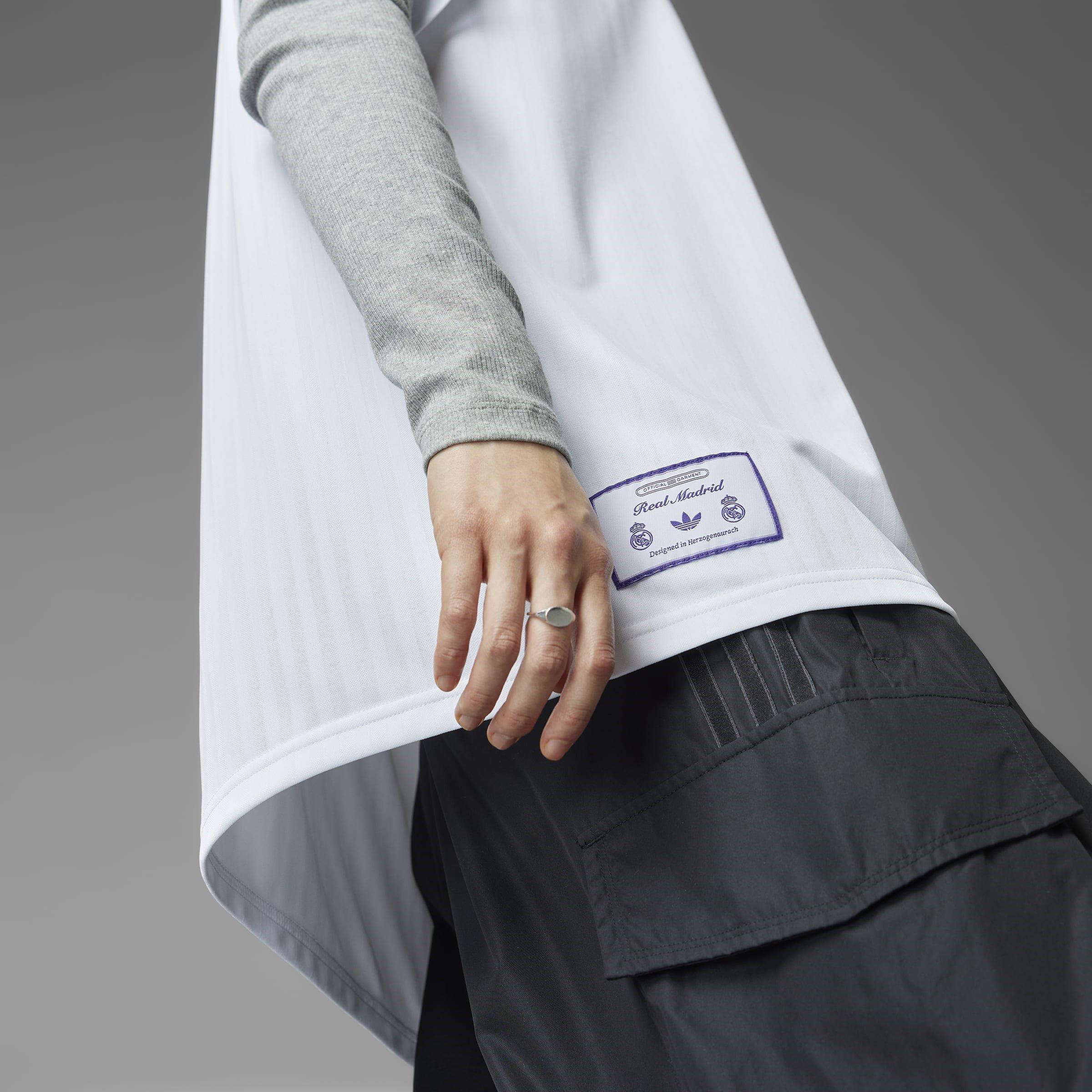 Blanc - adidas - Real Madrid Icon T-Shirt Adults - 16